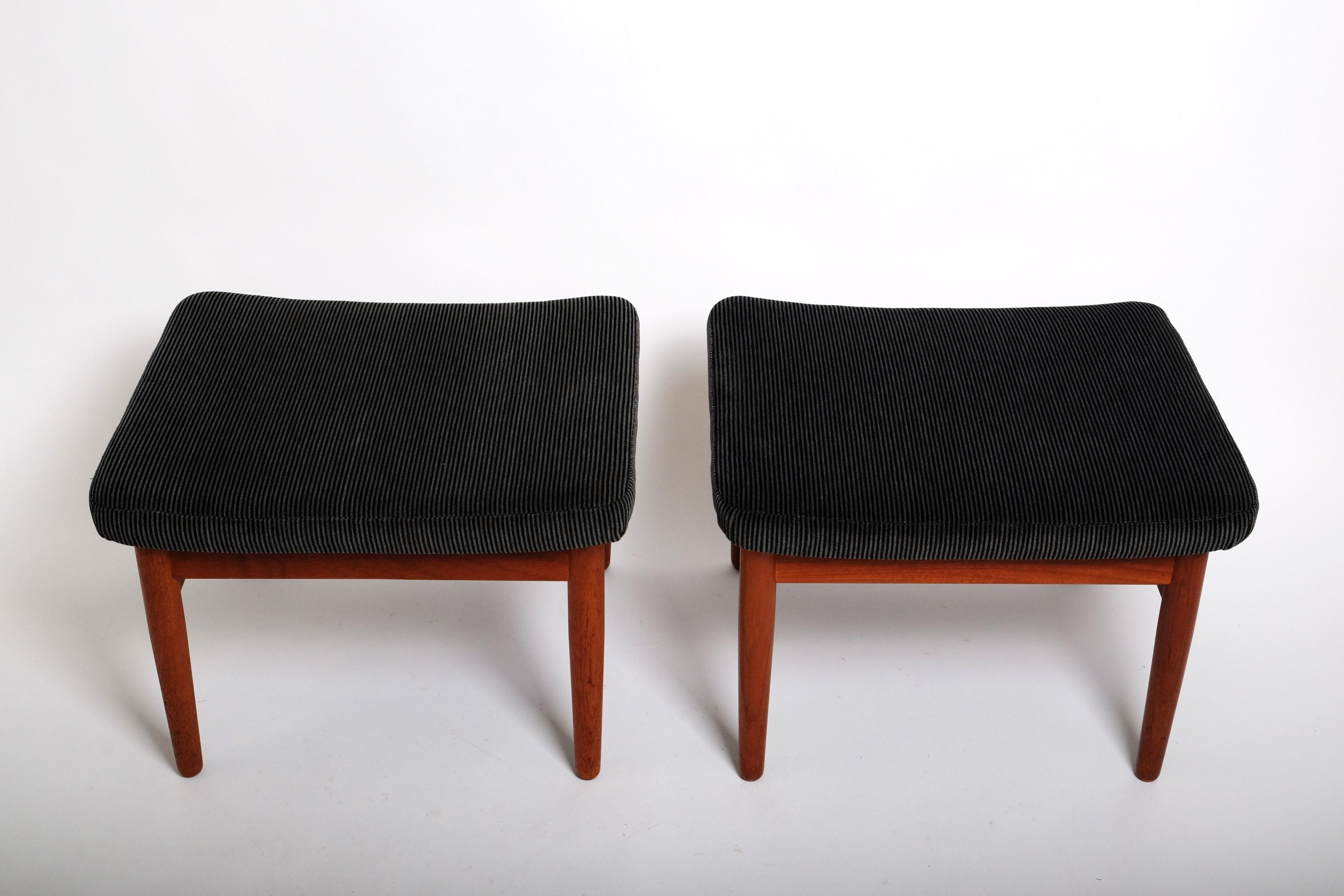 Two Mid-Century Stools by Arne Vodder FD164 Ottomans France & Son, Denmark 1960s For Sale 1