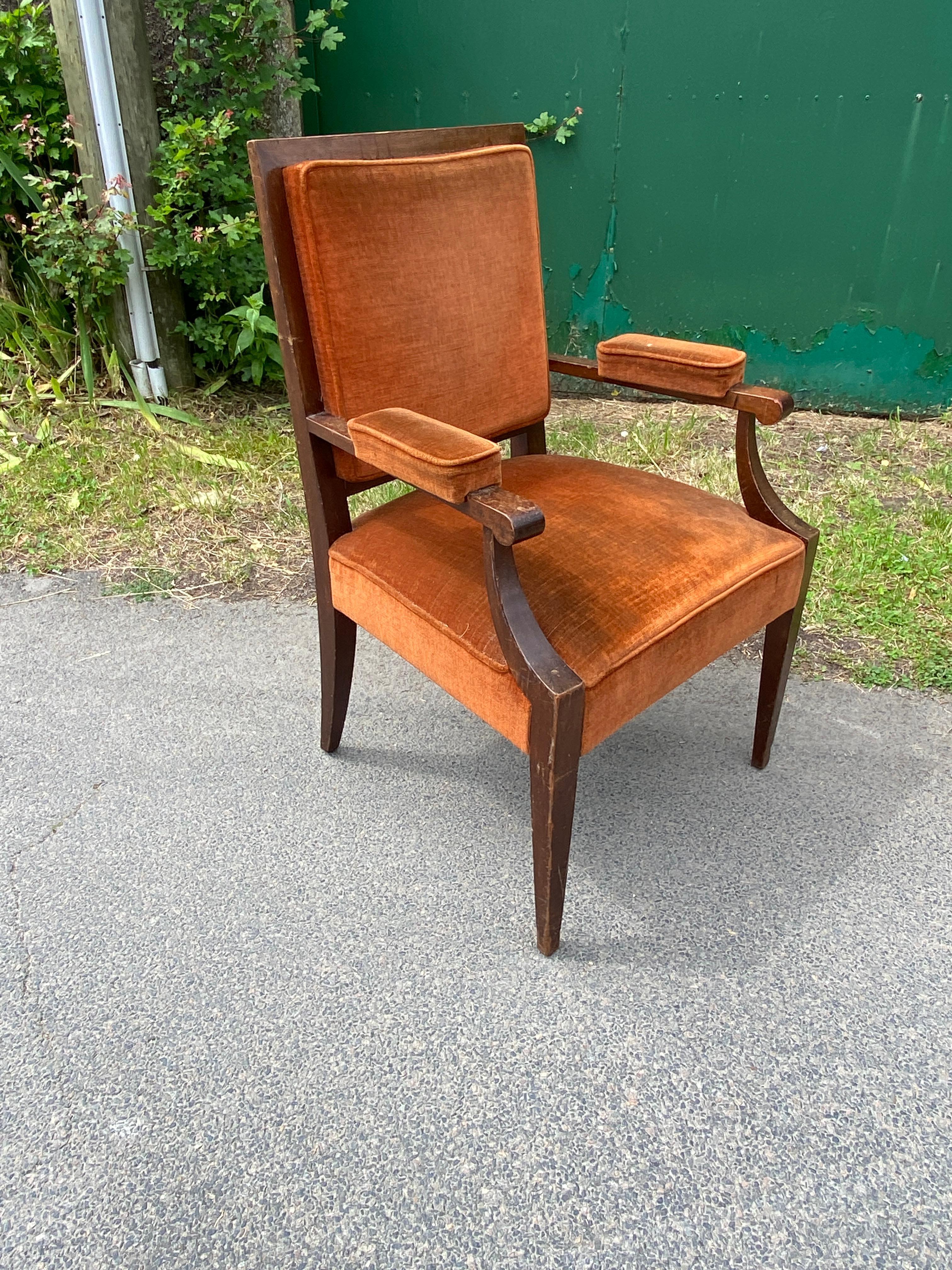 2 Poltrona Art Deco in noce nello stile di Andre Arbus, circa 1940 In condizioni buone in vendita a Saint-Ouen, FR