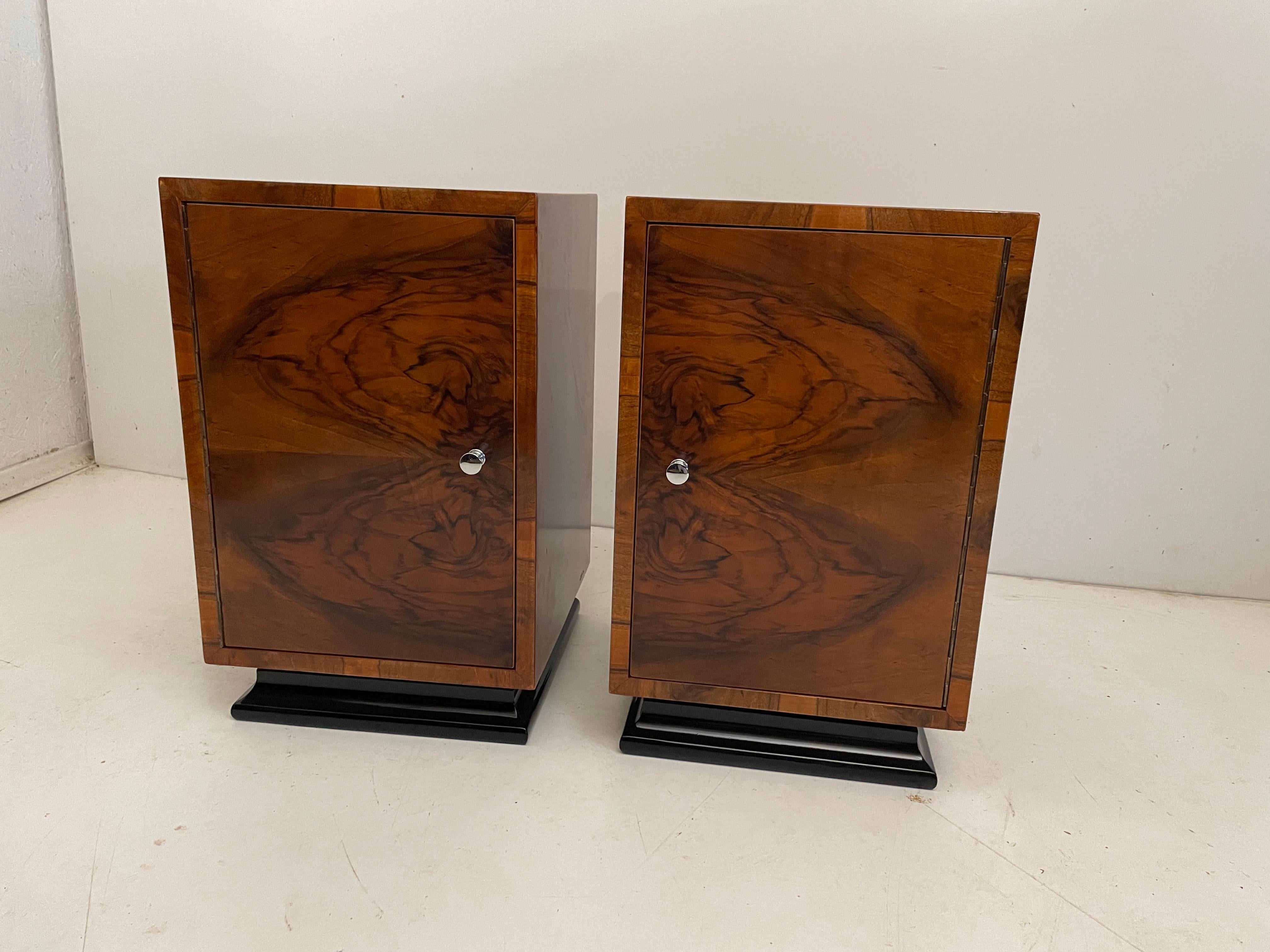 2 Art Deco bedside tables.