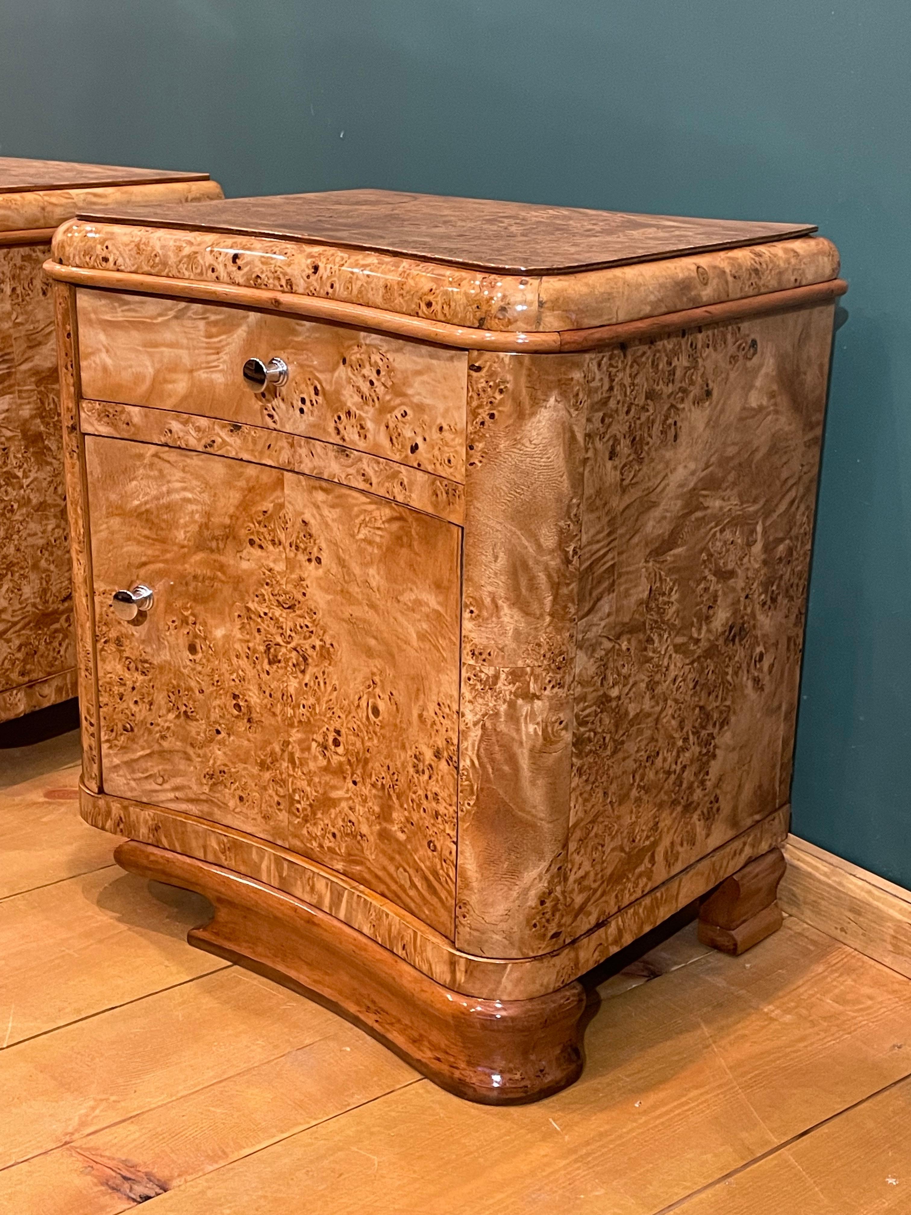 Mid-20th Century 2 Art Deco Bedside Tables For Sale