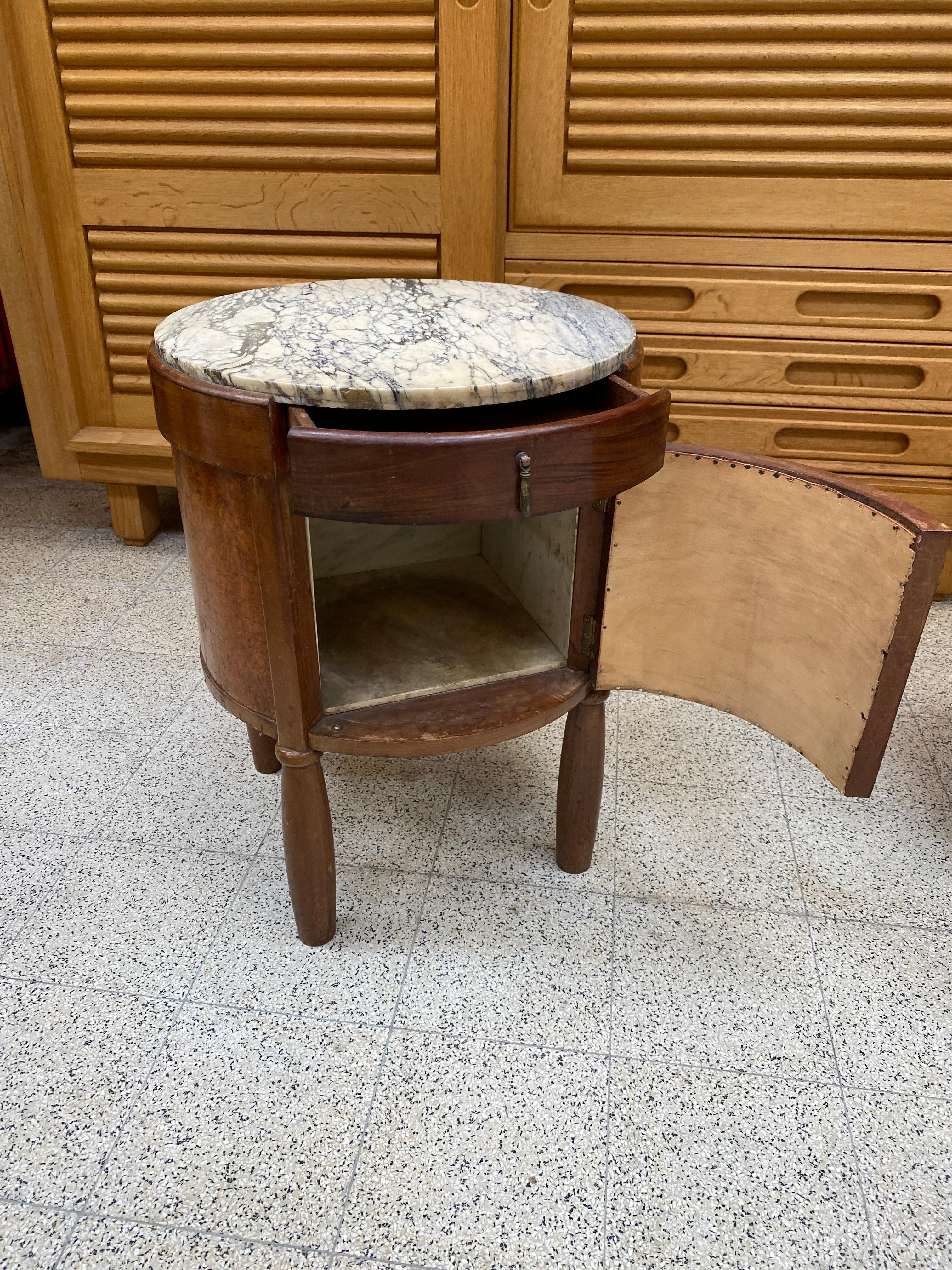 2 Art Deco Bedside Tables in Mahogany, Amboyna Burl and Marble, circa 1930 For Sale 7