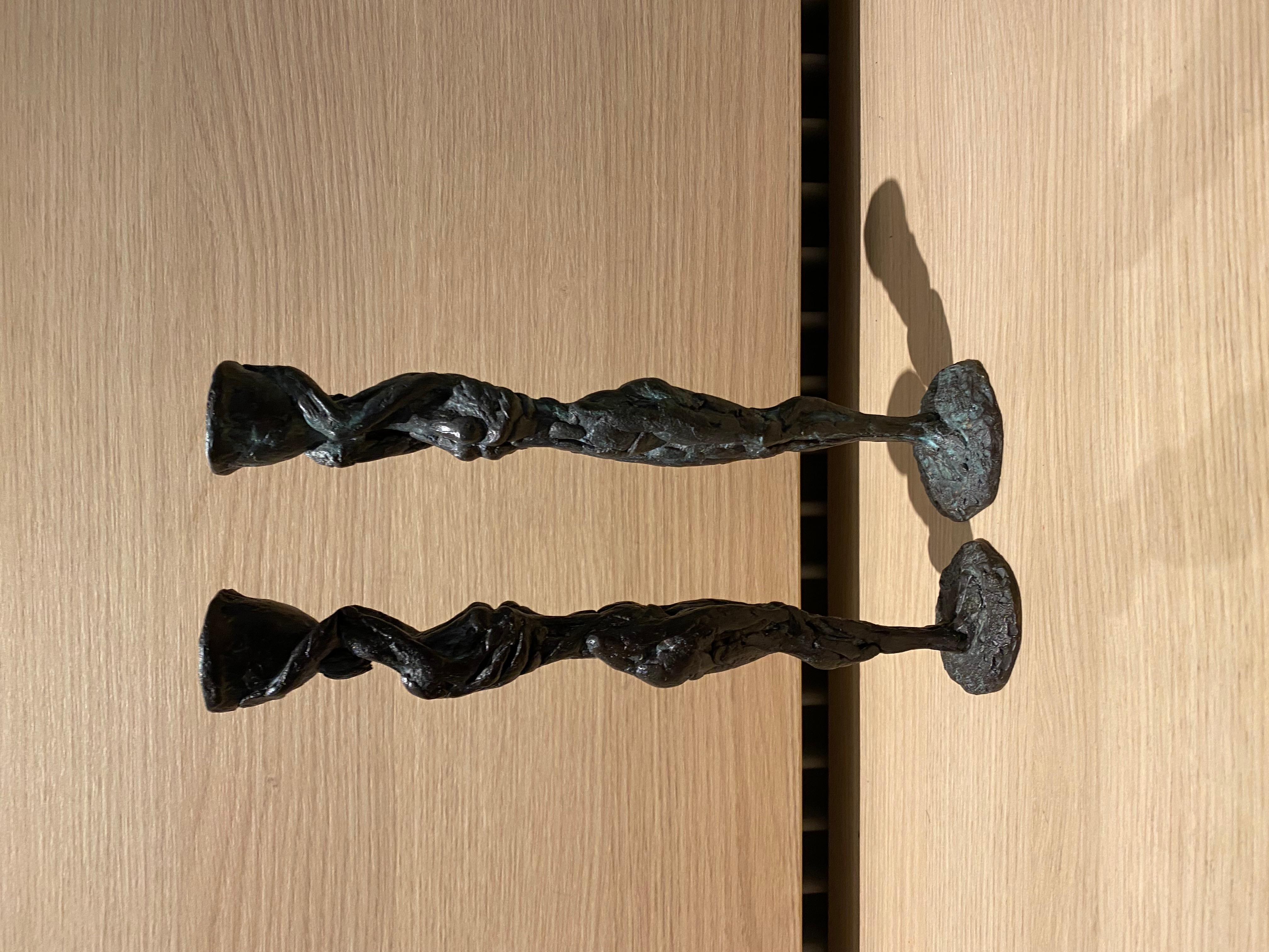 Milieu du XXe siècle 2 Chandeliers Art Déco en bronze d'après Alberto Giacometti, signés A. Moreno en vente