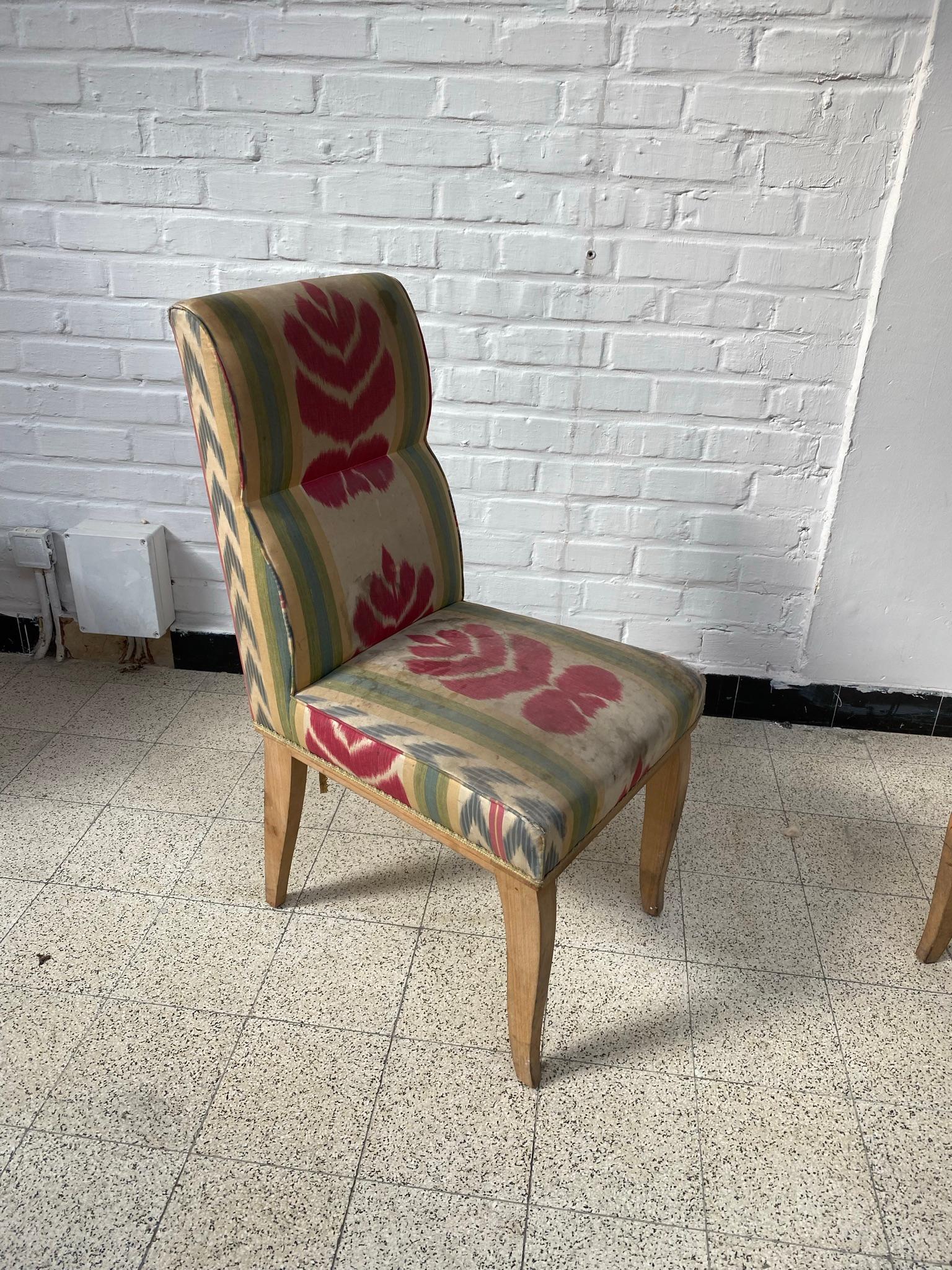 2 Art Deco chairs in the Style of René Prou, circa 1930
In sycamore and painted silk
to be restored.
  