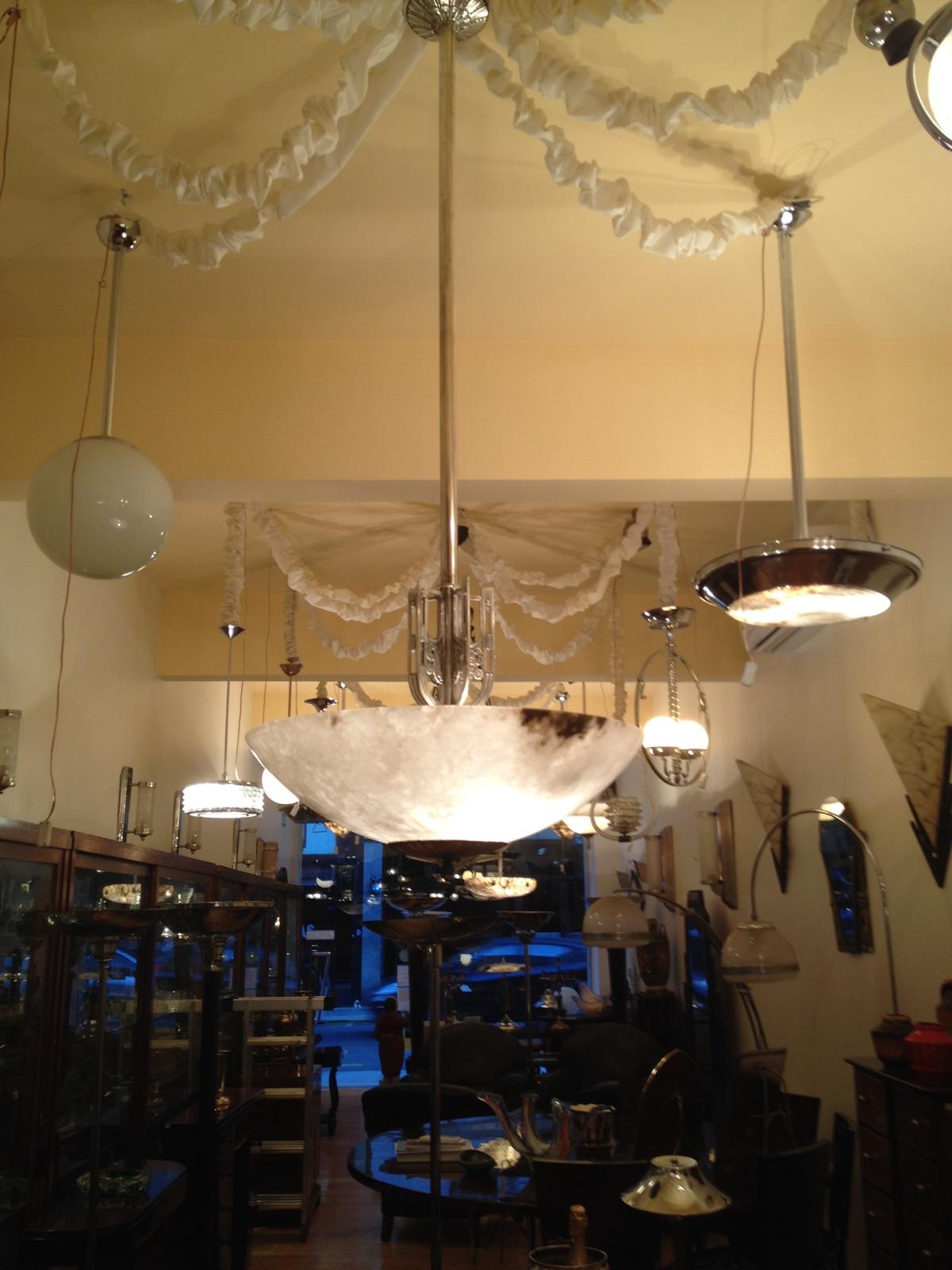 Mid-20th Century 2 Art Deco Chandeliers in Alabaster and Chrome, Style, 1935 For Sale