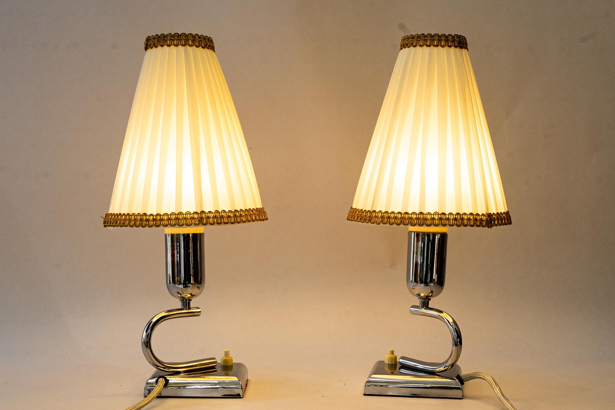 2 lampes de bureau Art Déco avec abat-jour en tissu d'origine viennoise des années 1920 en vente 6