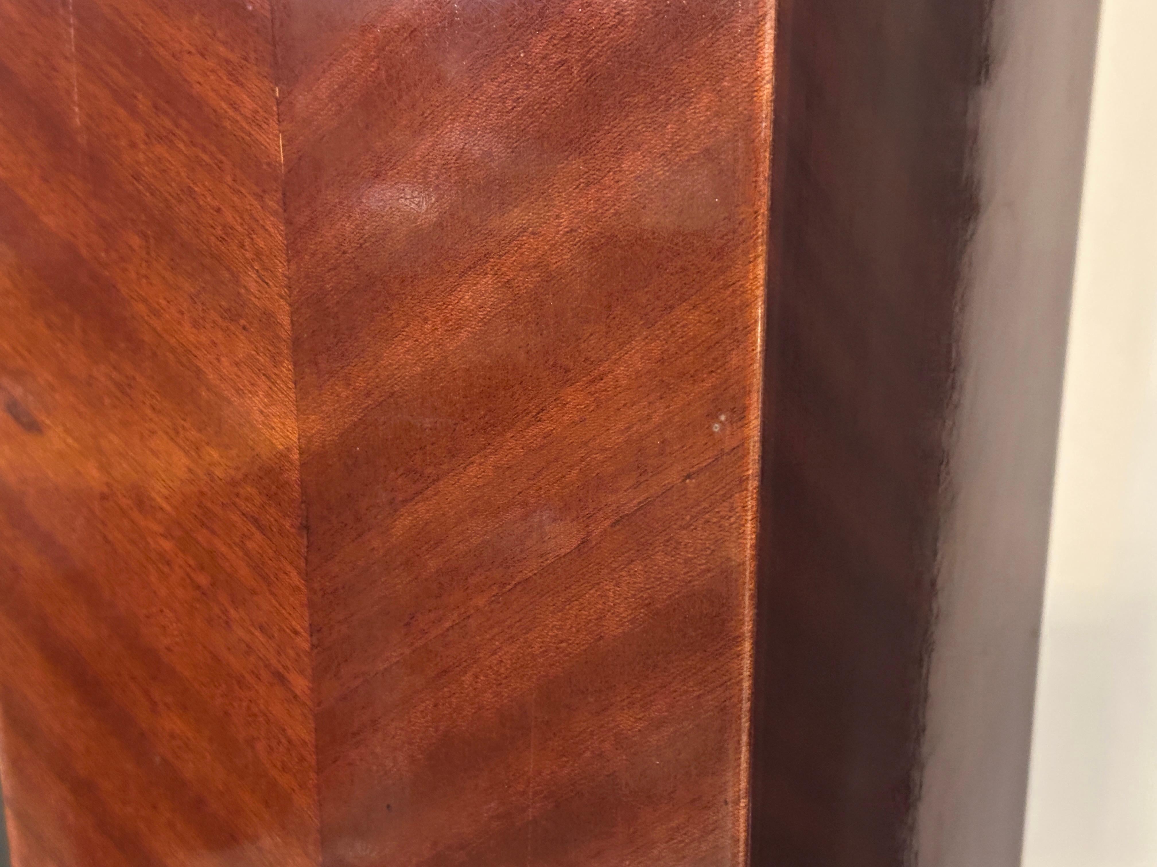 2 Lampade da terra Art Déco, Francia, Materiali: vetro, legno e cromo, 1930 in vendita 2