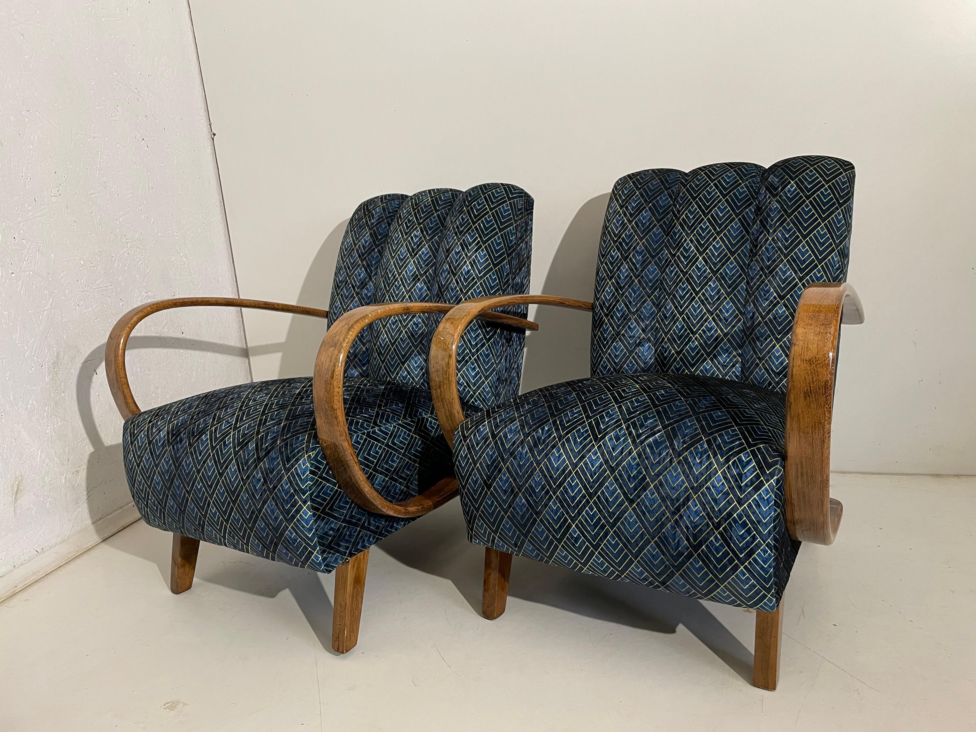 Mid-20th Century 2 Art Deco J. Halabala Armchair For Sale