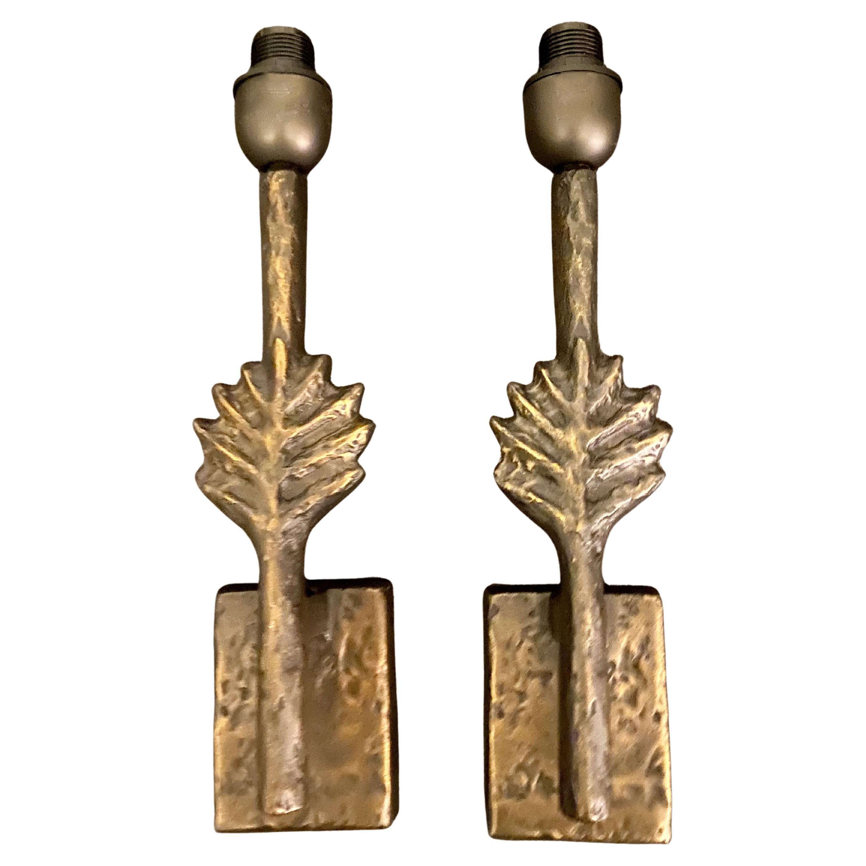 2 Art Deco style Bronze Leaf sconce after Giacometti, by Lucien Gau en venta
