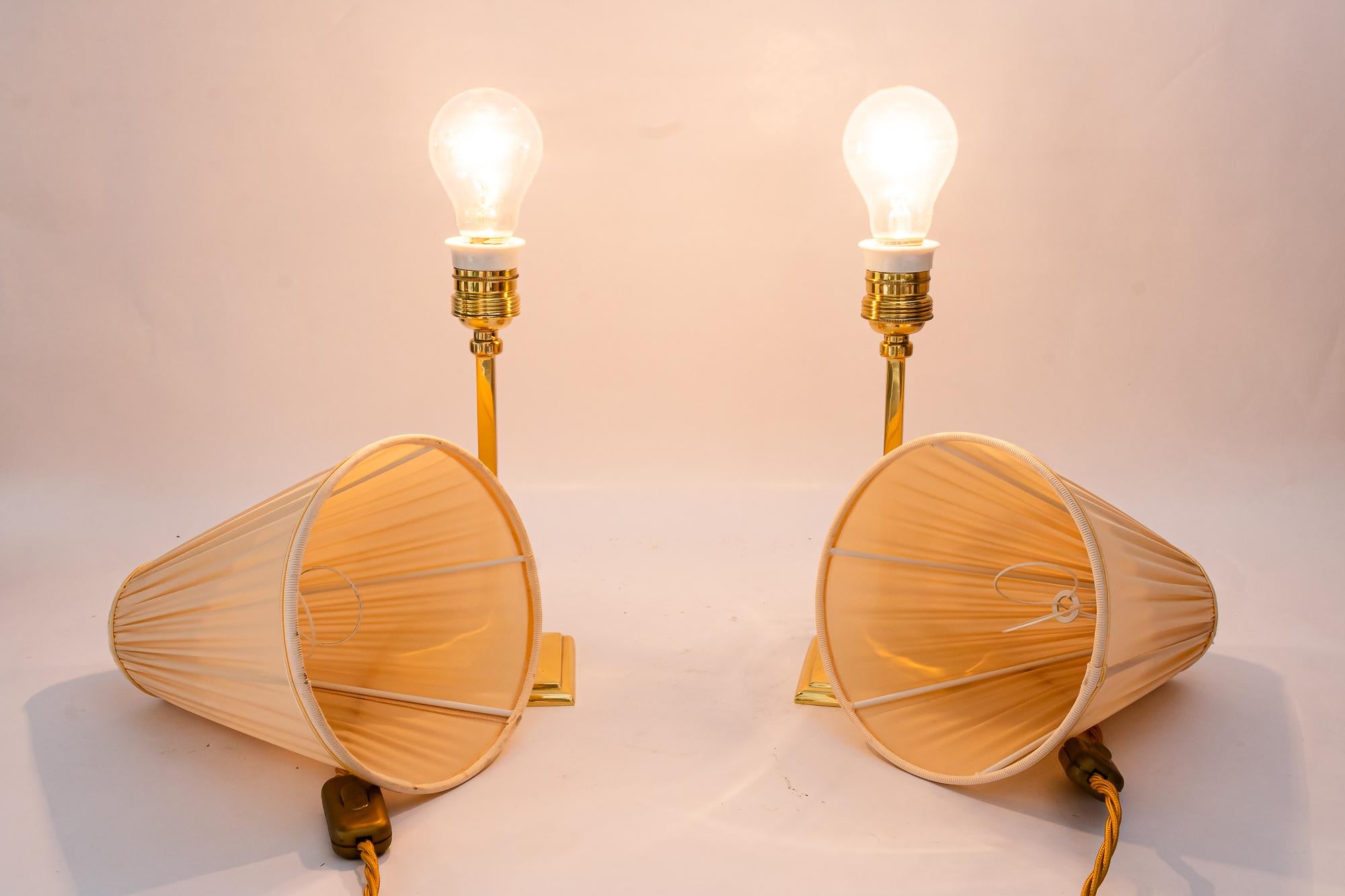 2 lampade da tavolo art deco con paralumi in tessuto vienna anni '20 circa in vendita 2
