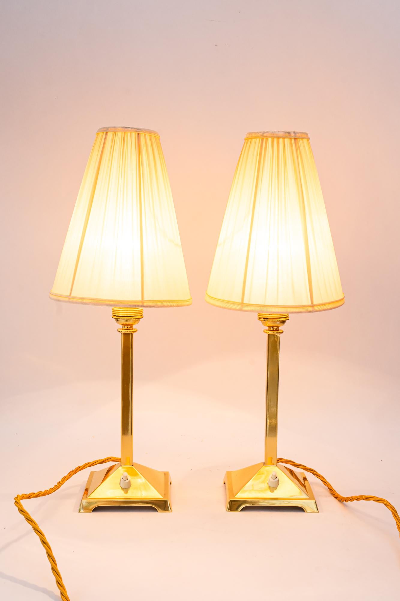 2 Art Deco Tischlampen mit Stoffschirmen Wien um 1920er Jahre im Angebot 3