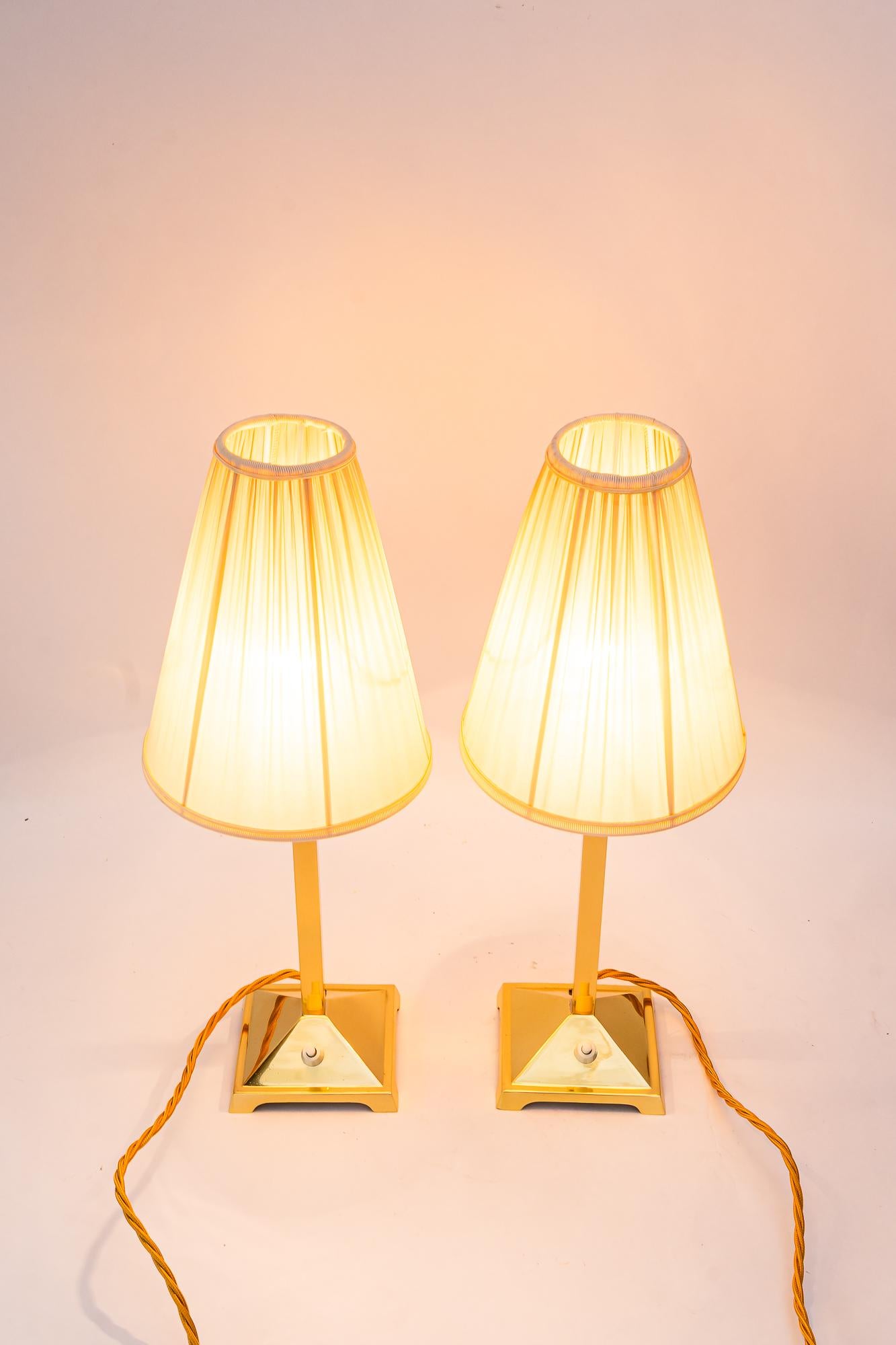 2 Art Deco Tischlampen mit Stoffschirmen Wien um 1920er Jahre im Angebot 4