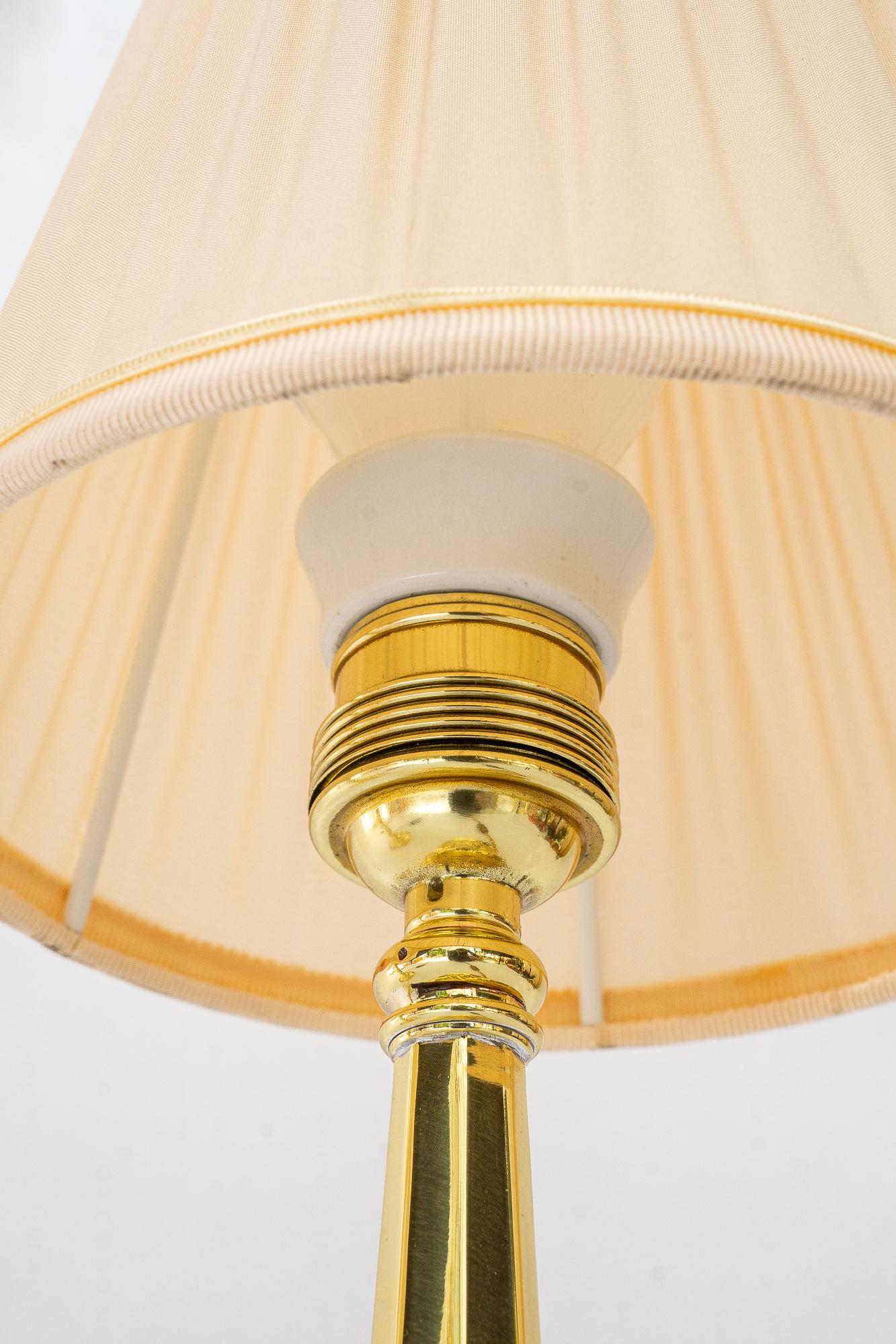 2 lampes de bureau Art Déco avec abat-jour en tissu viennoise des années 1920 Bon état - En vente à Wien, AT