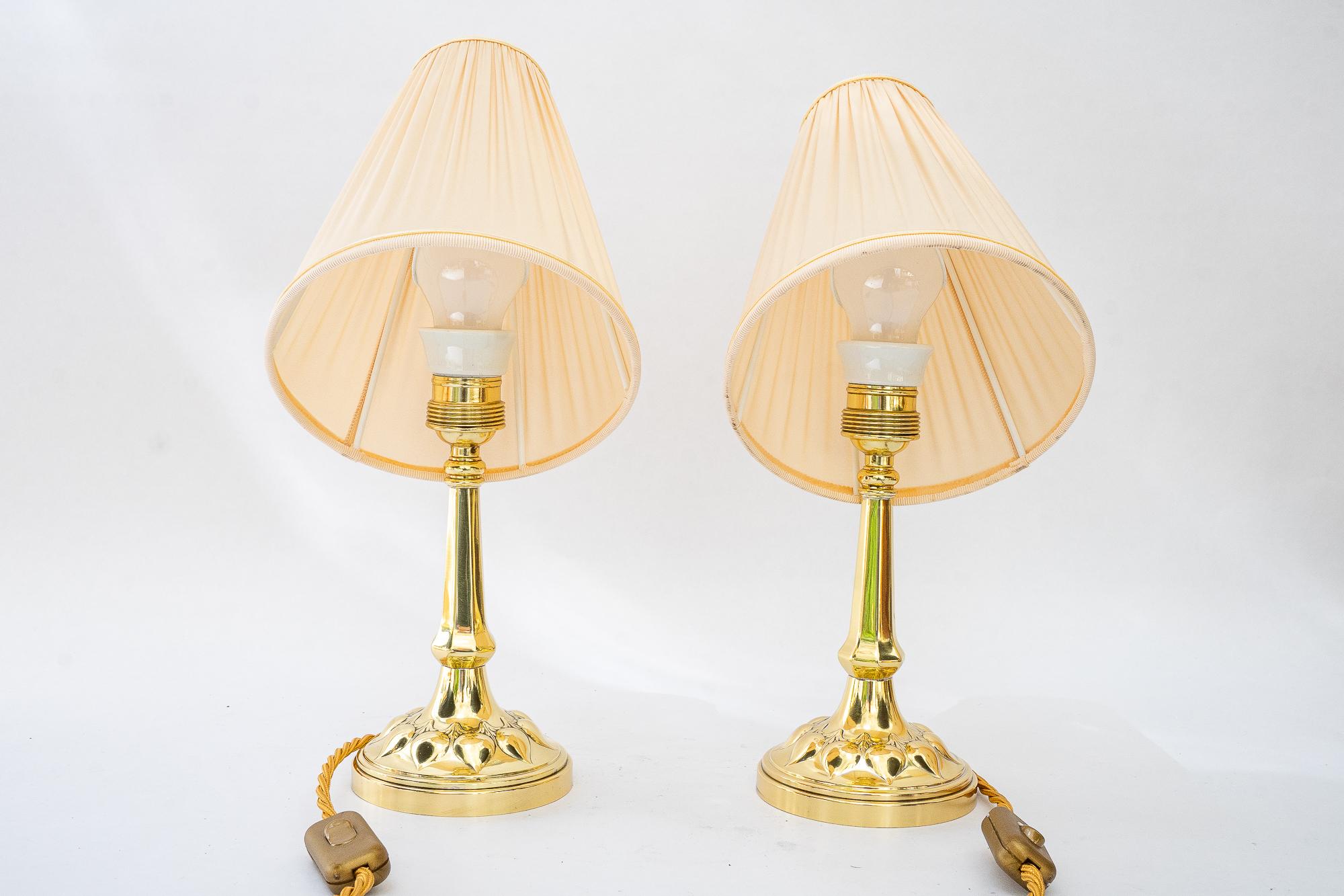 Début du 20ème siècle 2 lampes de bureau Art Déco avec abat-jour en tissu viennoise des années 1920 en vente