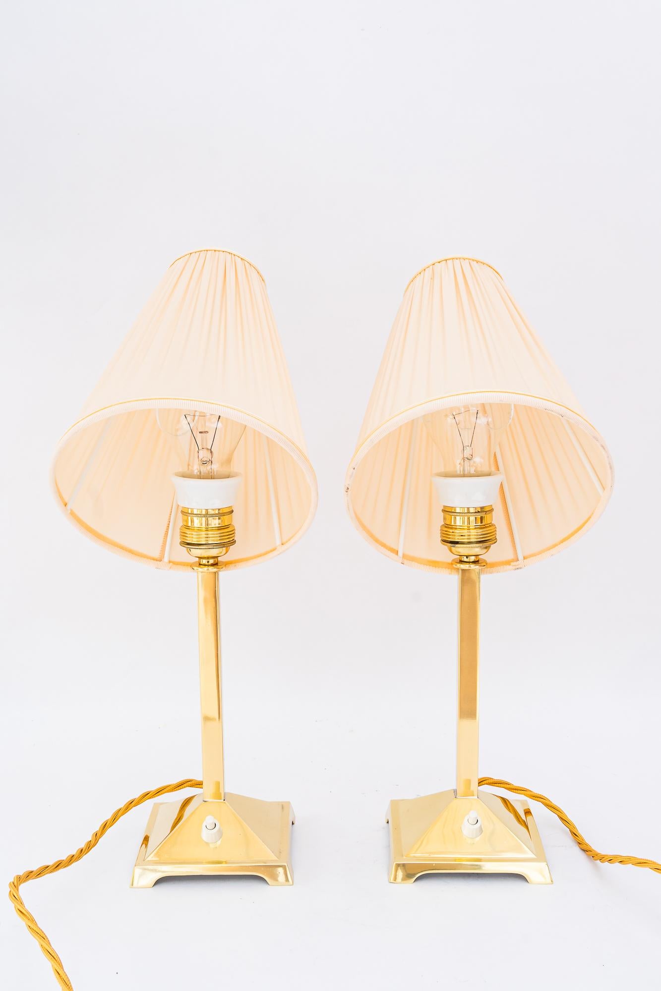 2 Art Deco Tischlampen mit Stoffschirmen Wien um 1920er Jahre im Angebot 2
