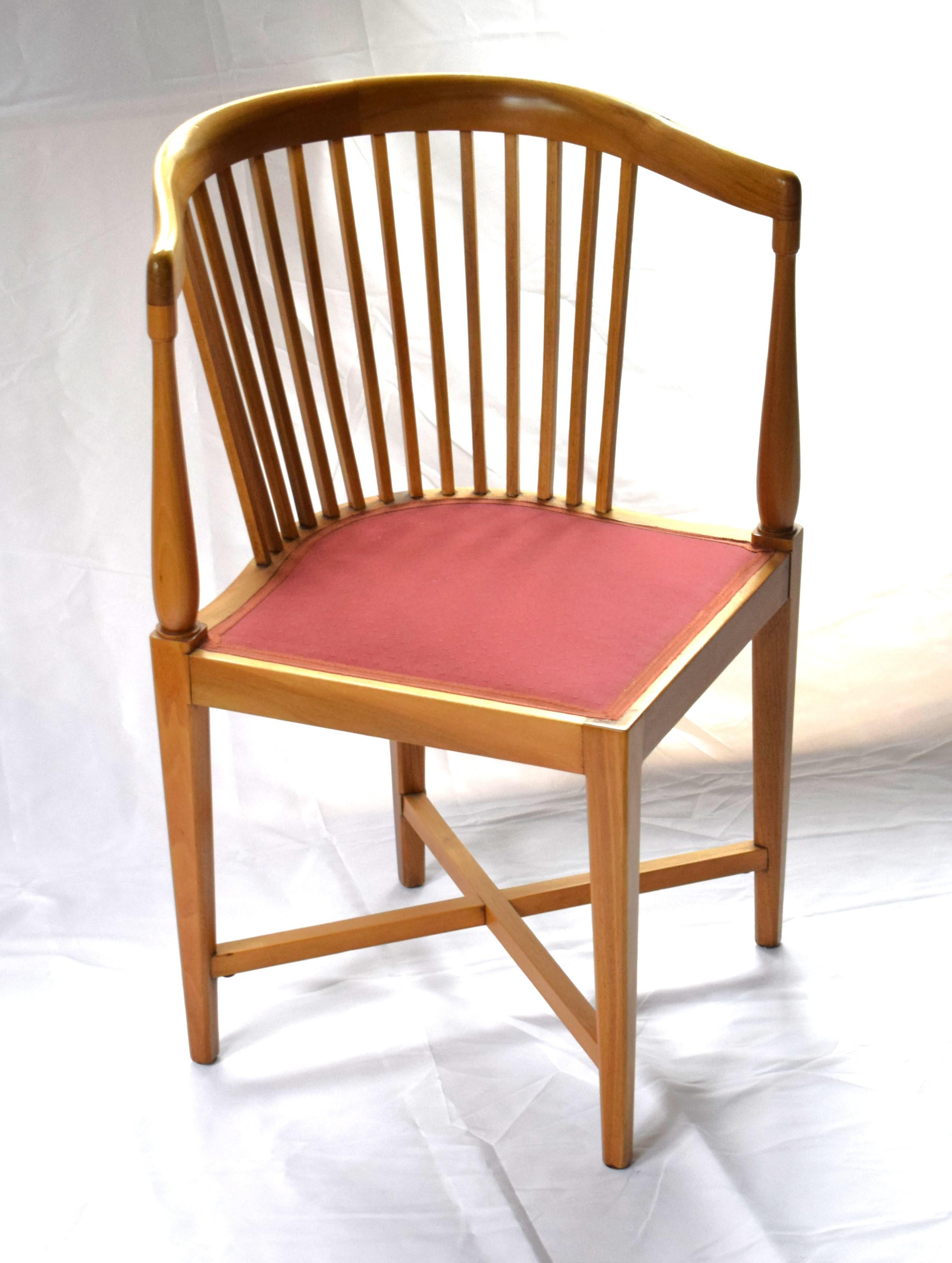 Maple 2 Art Nouveau corner chairs, designed by J.M.Olbrich / M. Niedermoser (Vienna, 1 For Sale