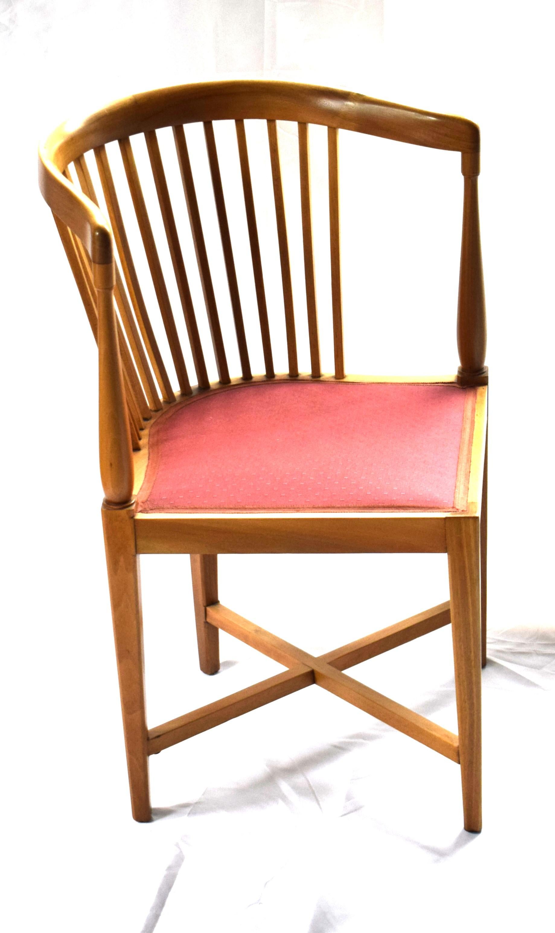 2 Art Nouveau corner chairs, designed by J.M.Olbrich / M. Niedermoser (Vienna, 1 For Sale 2