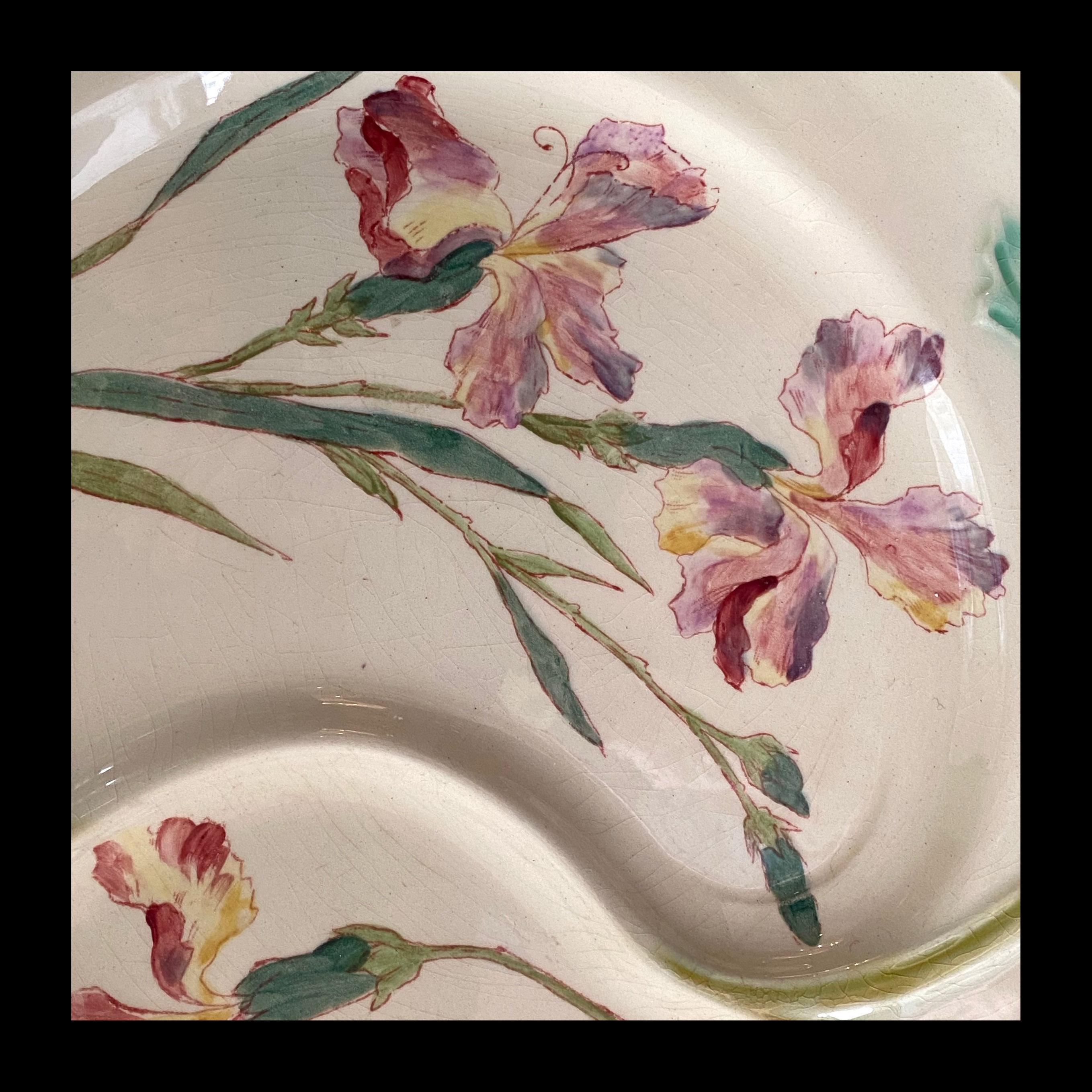 2 Asparagus Art Nouveau Plates with Iris Hand Painted, French Barbotine 19th In Fair Condition In Paris, FR