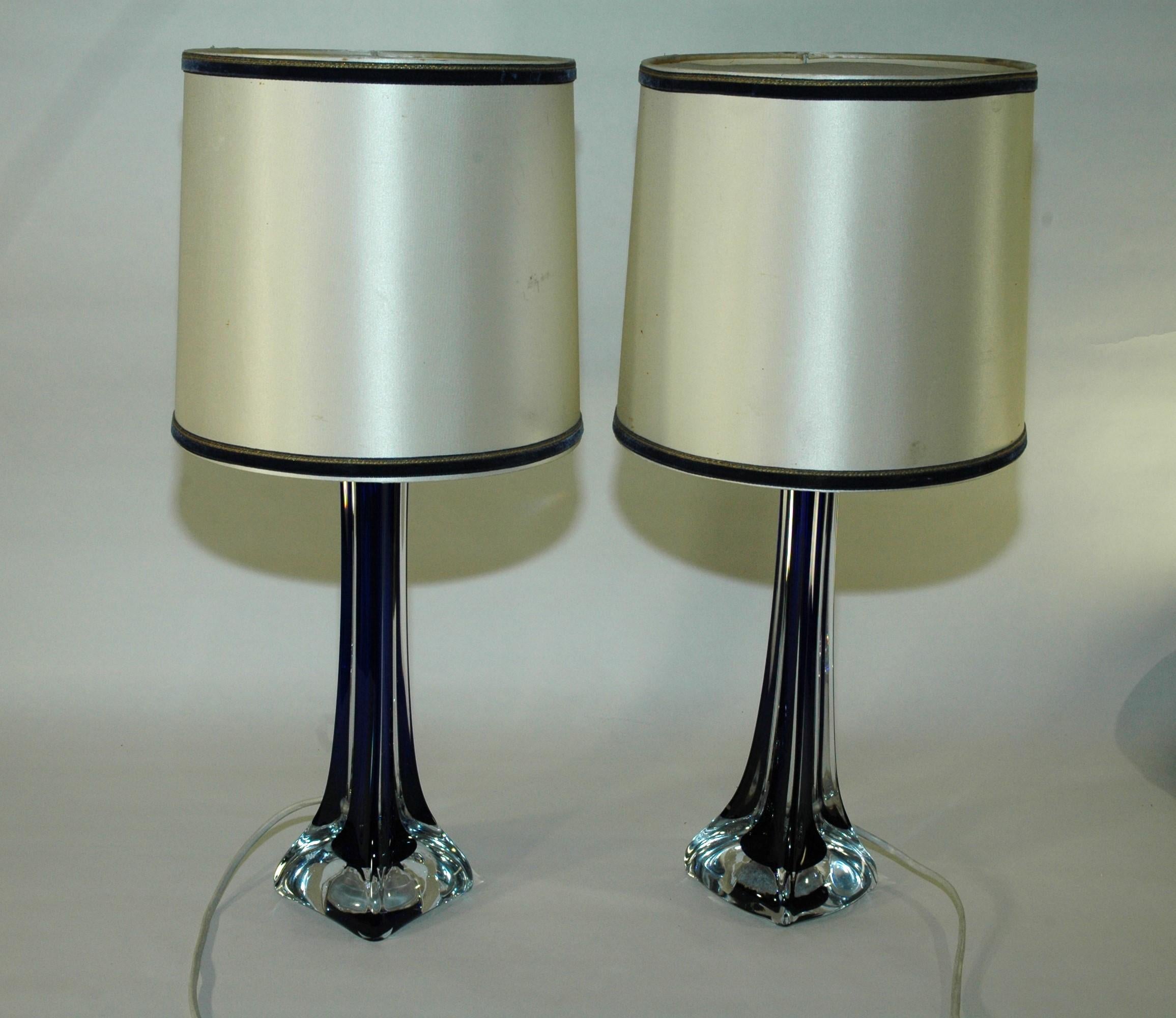 Suédois 2 belles lampes de table Flygsfors en vente