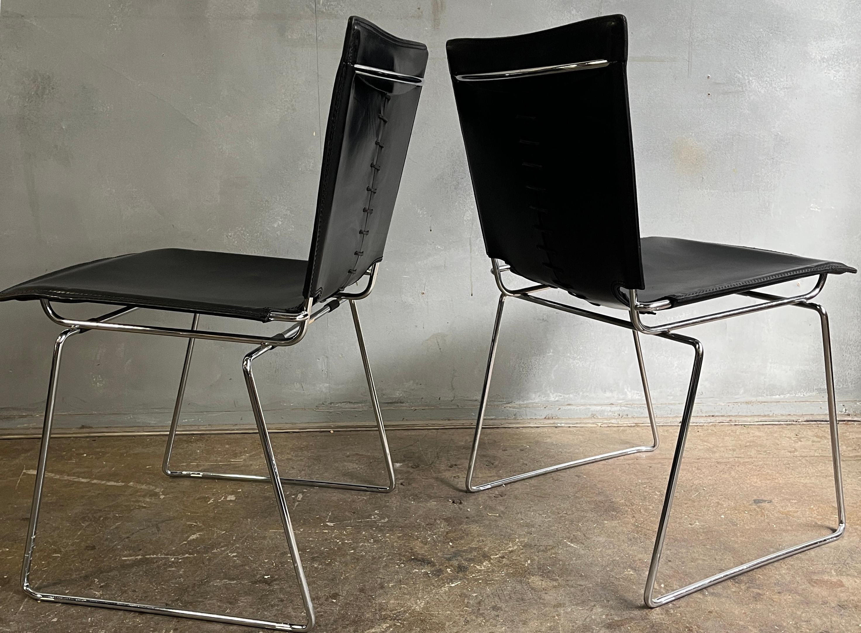 2 Beautiful Midcentury Leather Chairs by ICF (pair) For Sale 5