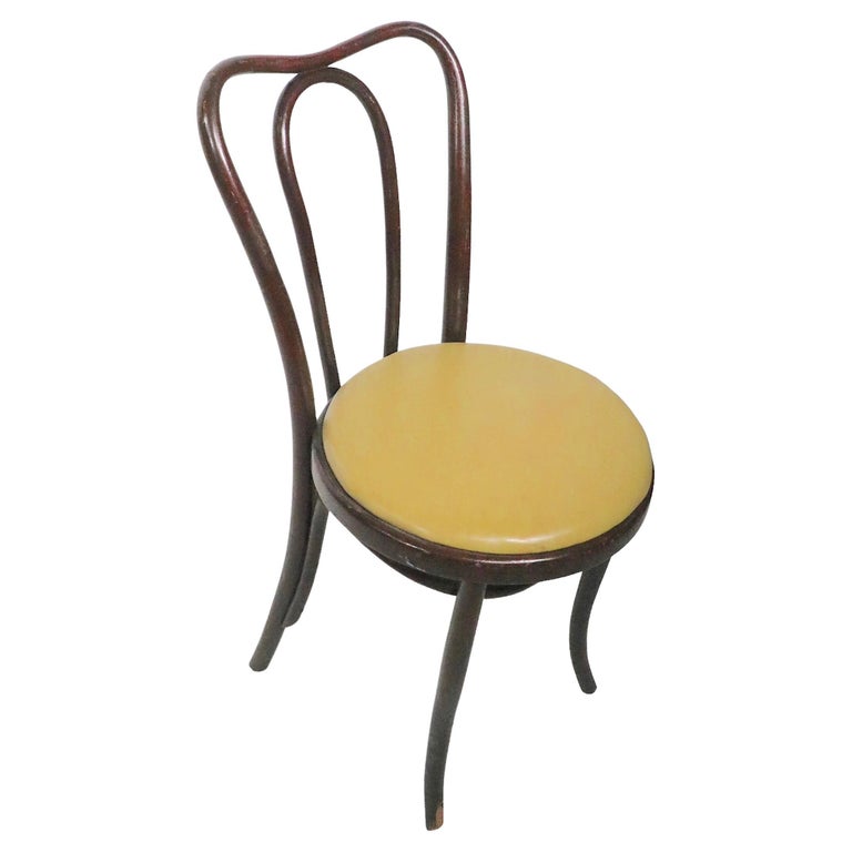2 Bentwood Vienna Secessionist Cafe Dining Chairs by Fischel, circa