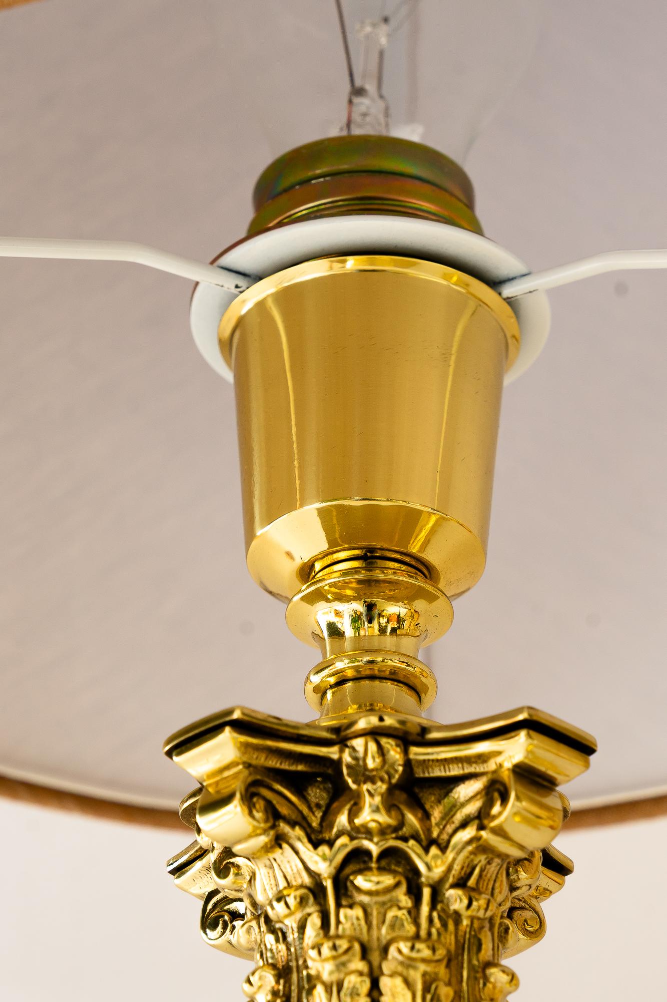 2 Große Art deco massive Tischlampen mit Stoffschirmen Wien um 1920er Jahre (Lackiert) im Angebot