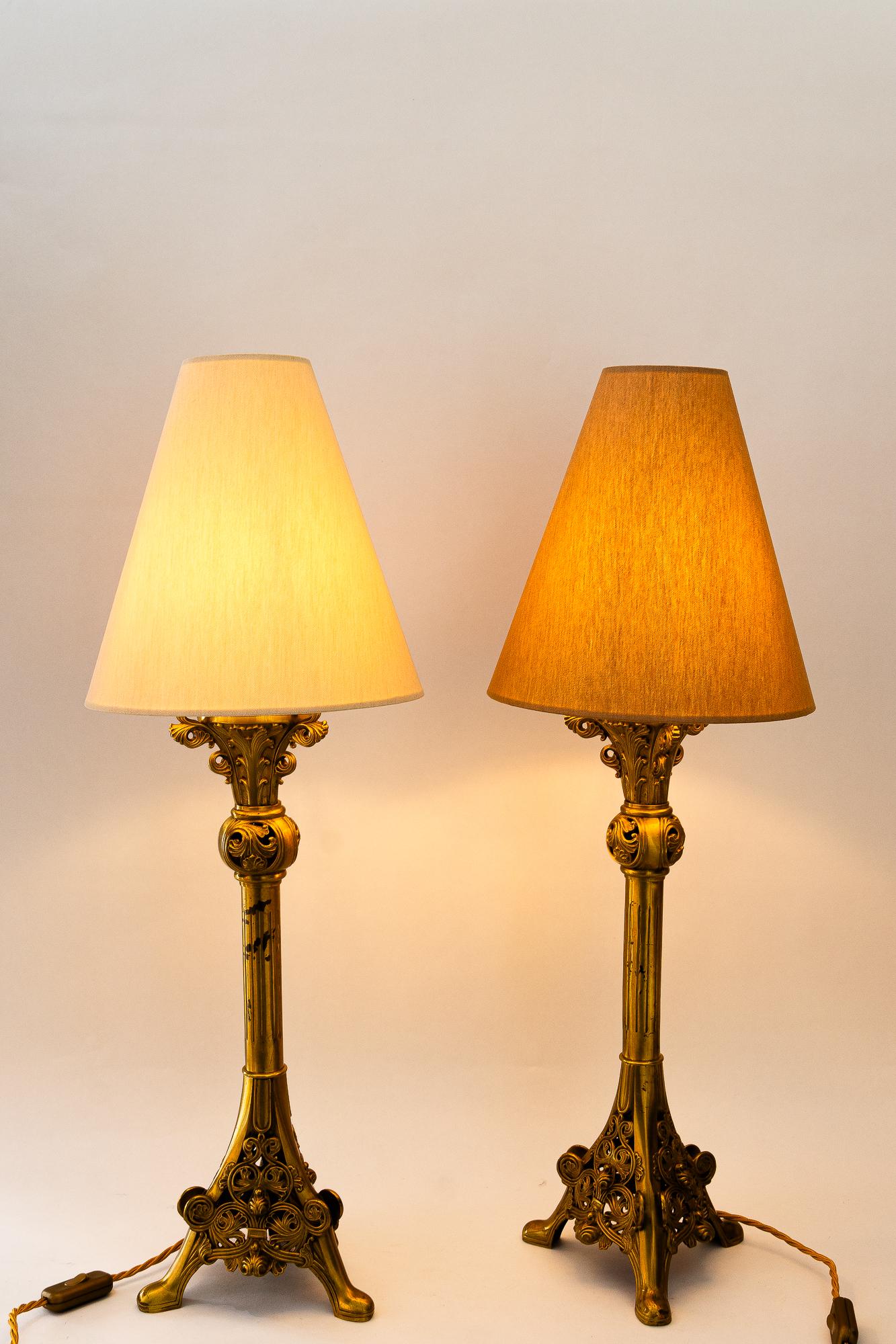 2  big Historistic table lamps with fabric shades around 1890s For Sale 7