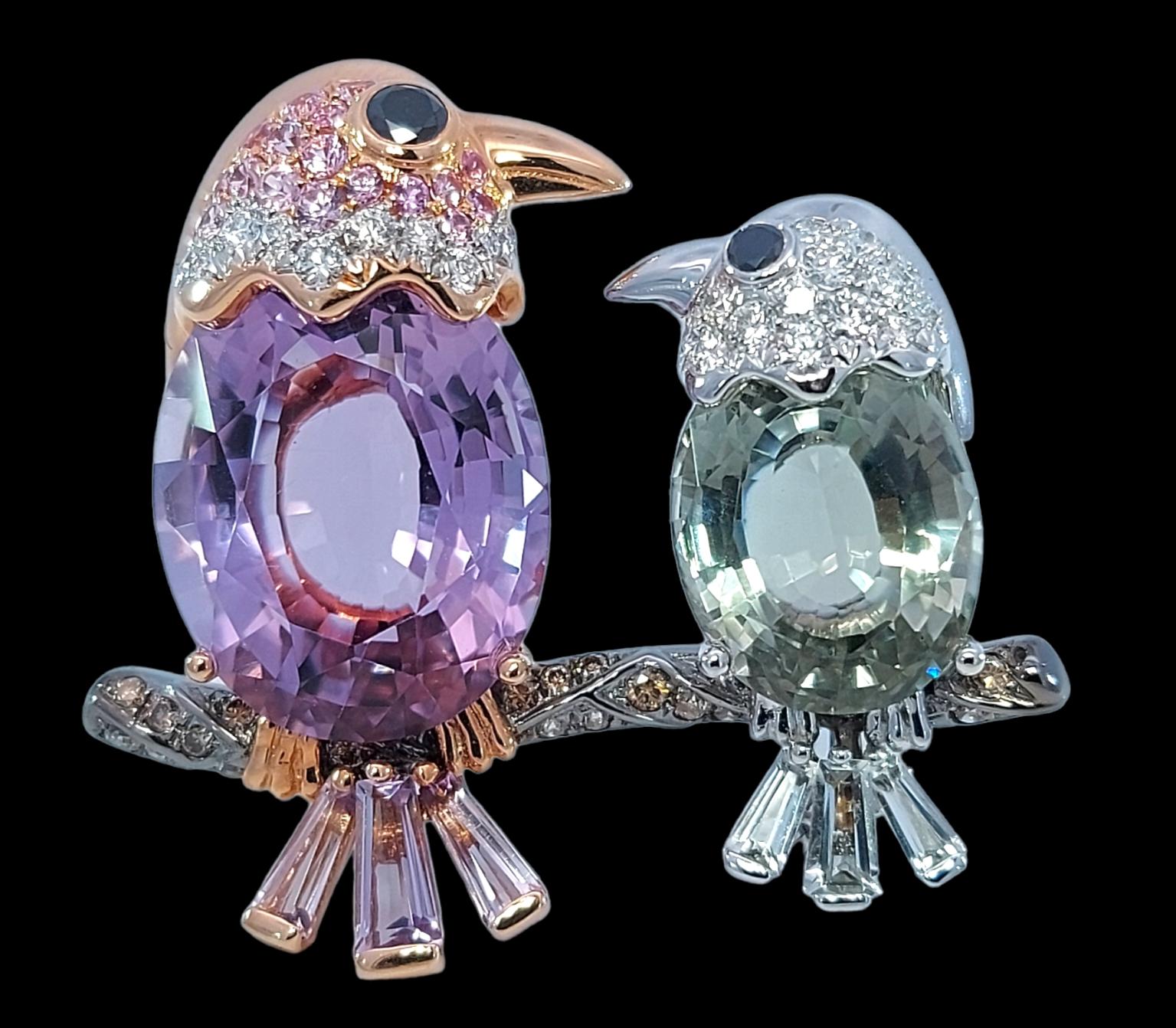 2 Birds on a Branch in 18kt Gold , 13.89ct, Semi Precious Stones, Diamonds Brooc In New Condition For Sale In Antwerp, BE