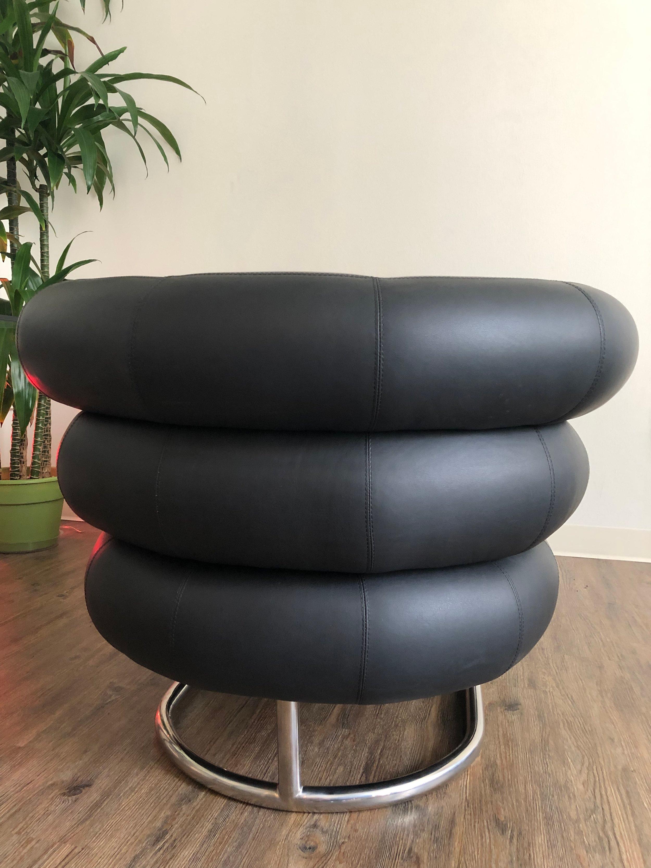 2 Black Leather Eileen Gray Design Of The BIBENDUM Chairs Chrome Base Art Deco  For Sale 9