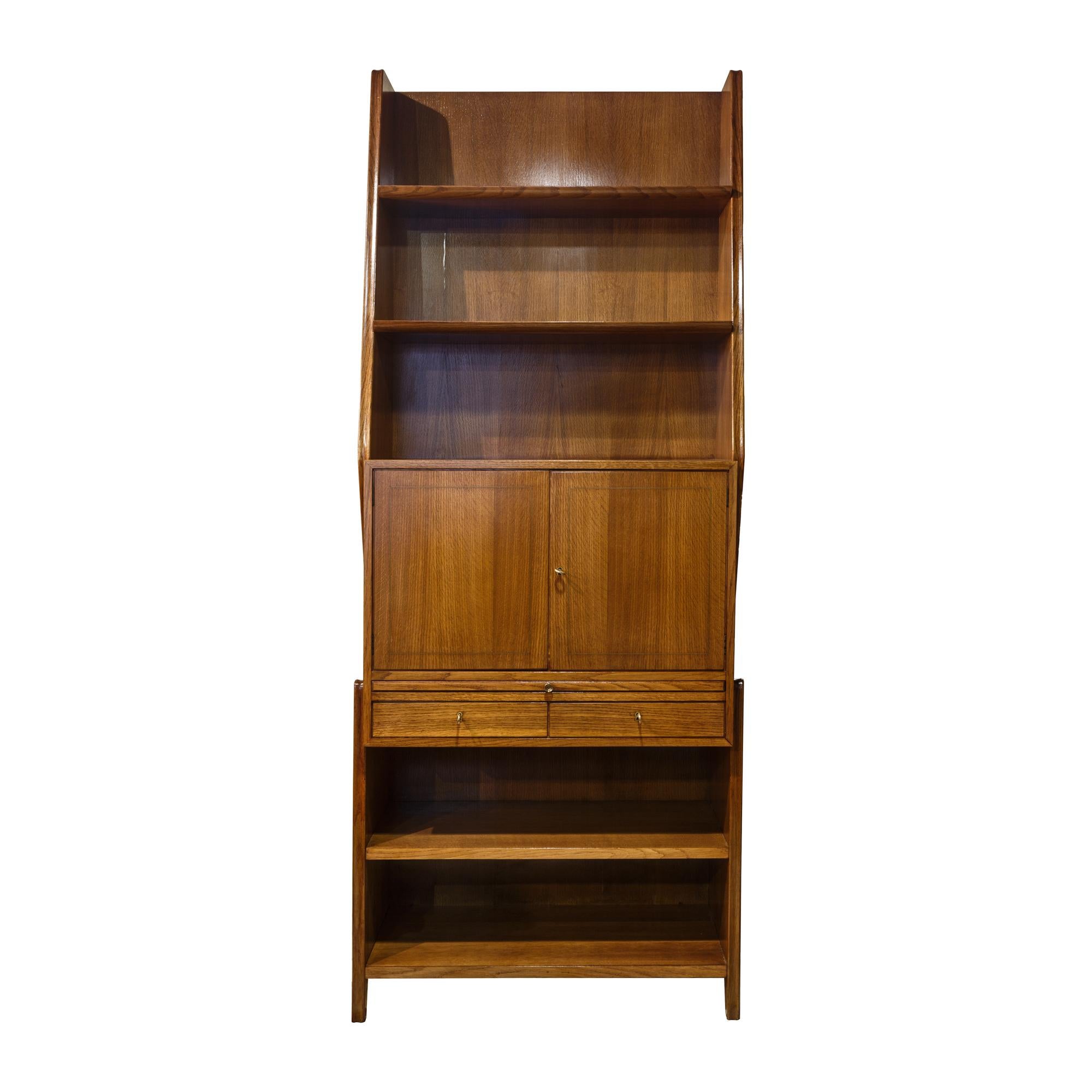 2 Bookcases Mid-Century Modern in Gio Ponti Style 1950s Italy 4