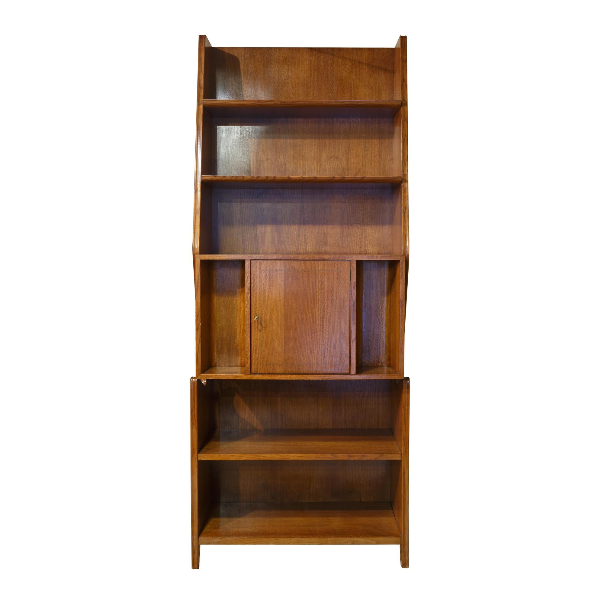 2 Bookcases Mid-Century Modern in Gio Ponti Style 1950s Italy 3