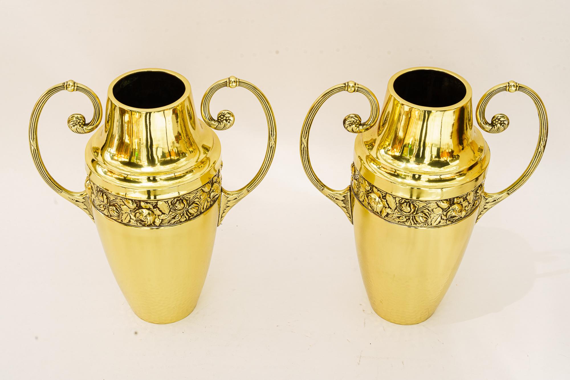 2 Brass jugendstil vases vienna around 1908
Brass polished and stove enameled
