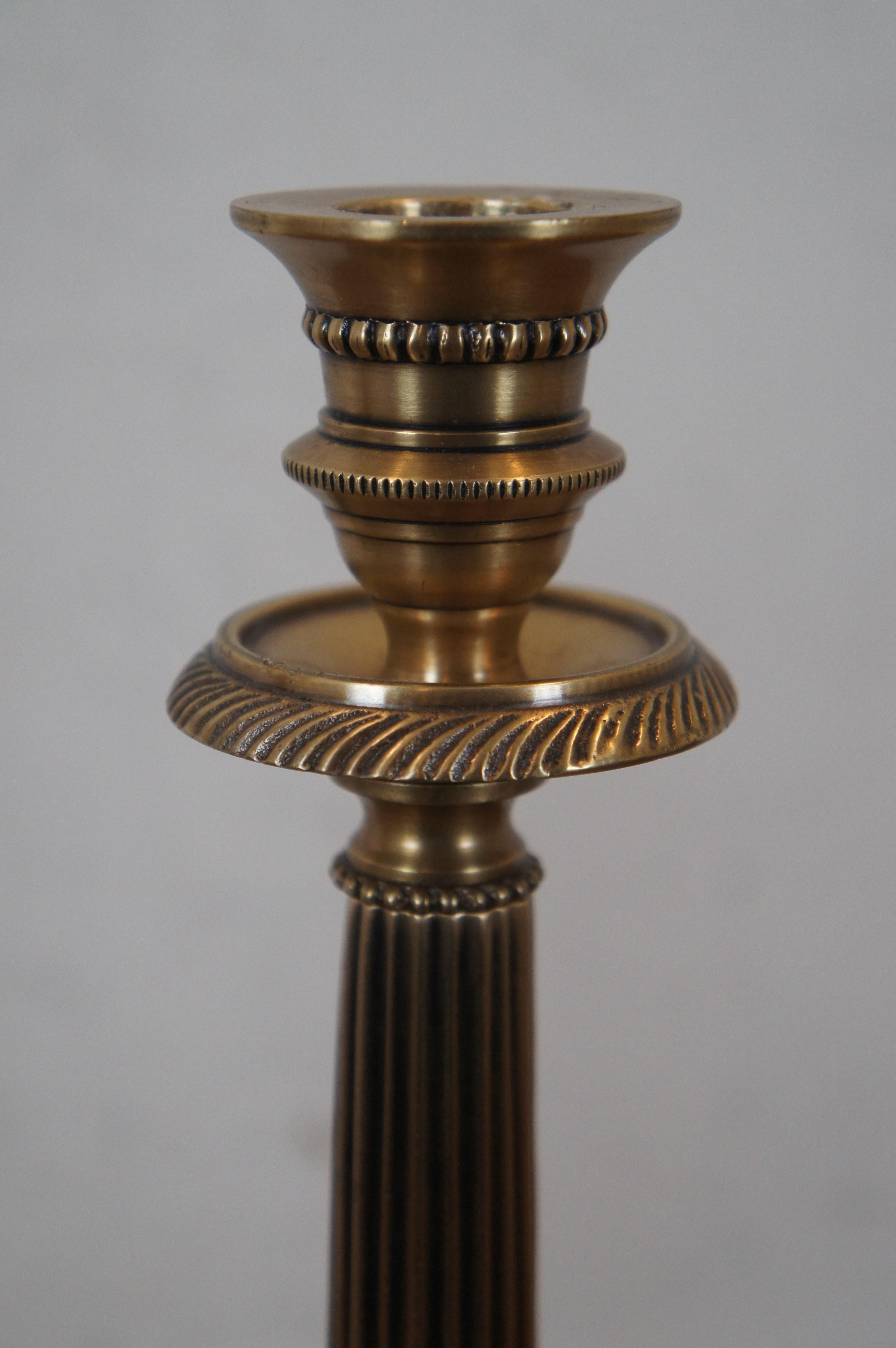2 Brass Neoclassical Fluted Column Star Band Candlestick Candle Holders 15” In Good Condition In Dayton, OH