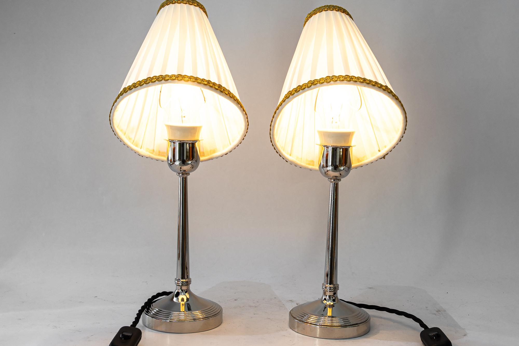 2 lampes de table art déco en laiton nickelé avec abat-jour en tissu vienna vers 1920 en vente 5