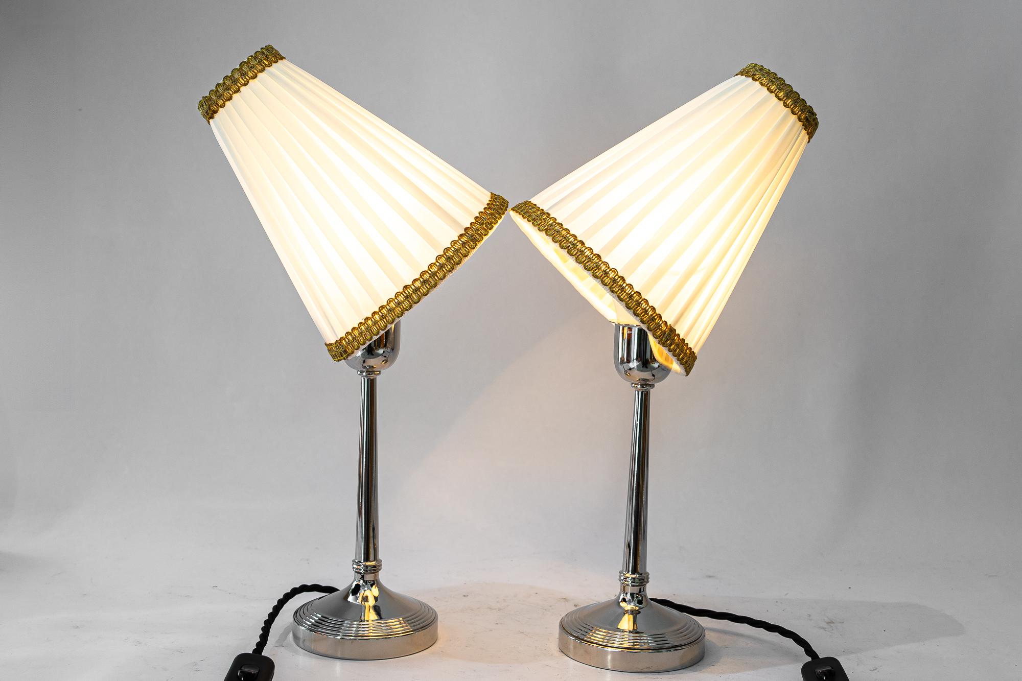 2 lampes de table art déco en laiton nickelé avec abat-jour en tissu vienna vers 1920 en vente 6