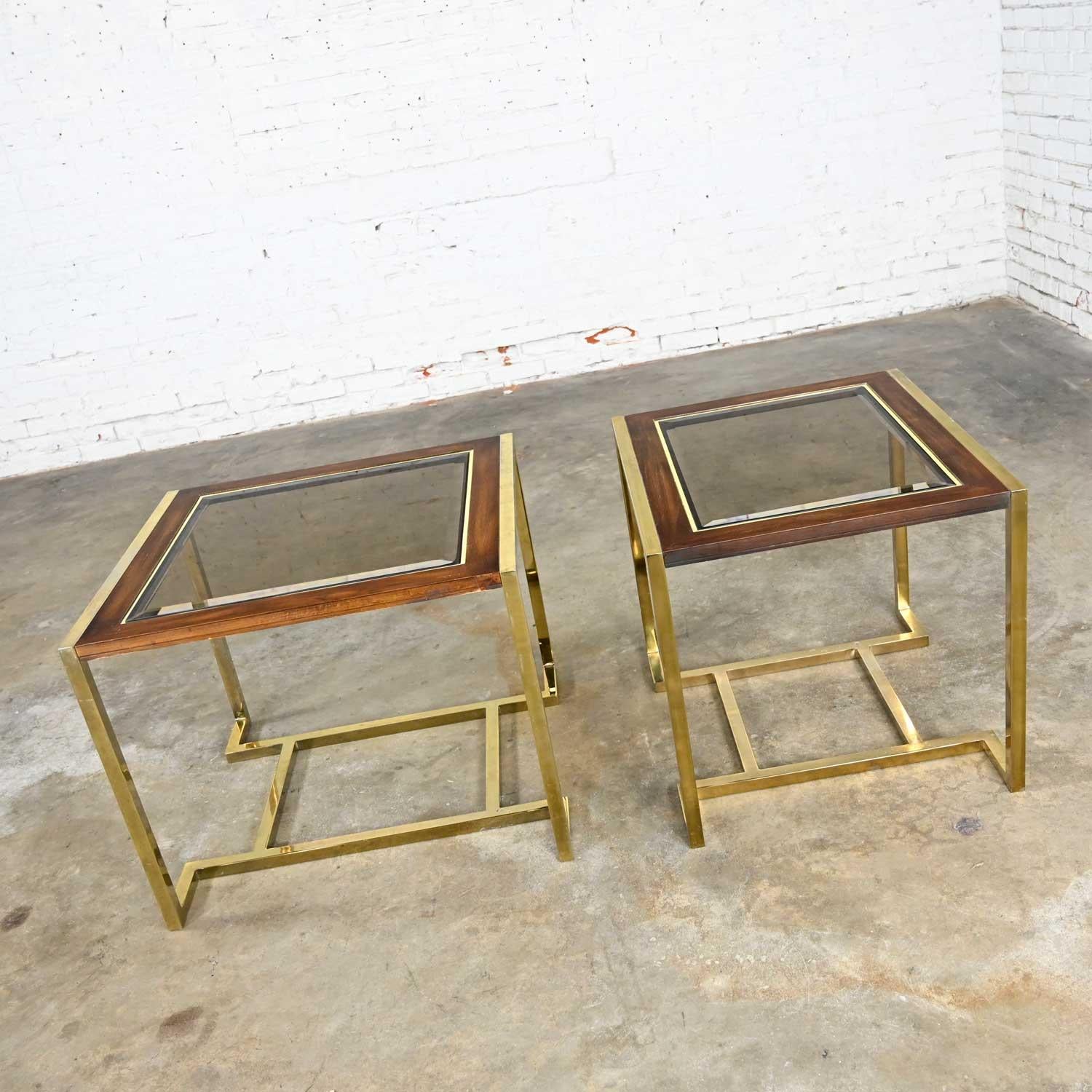 Laiton 2 tables d'extrémité en bois plaqué laiton et verre de style Thomasville Furn de Milo Baughman en vente