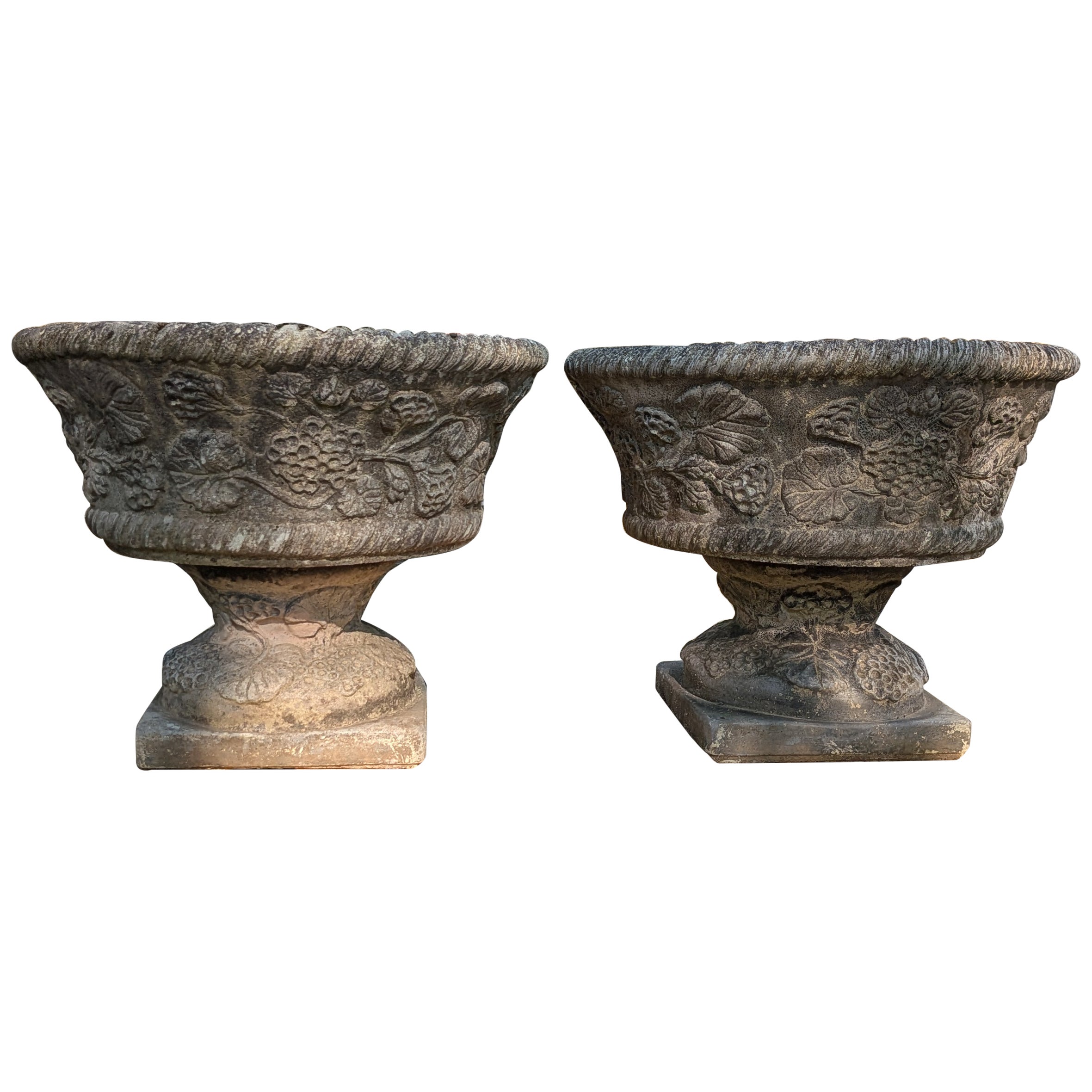 2 maceteros y jardineras británicos de piedra moldeada