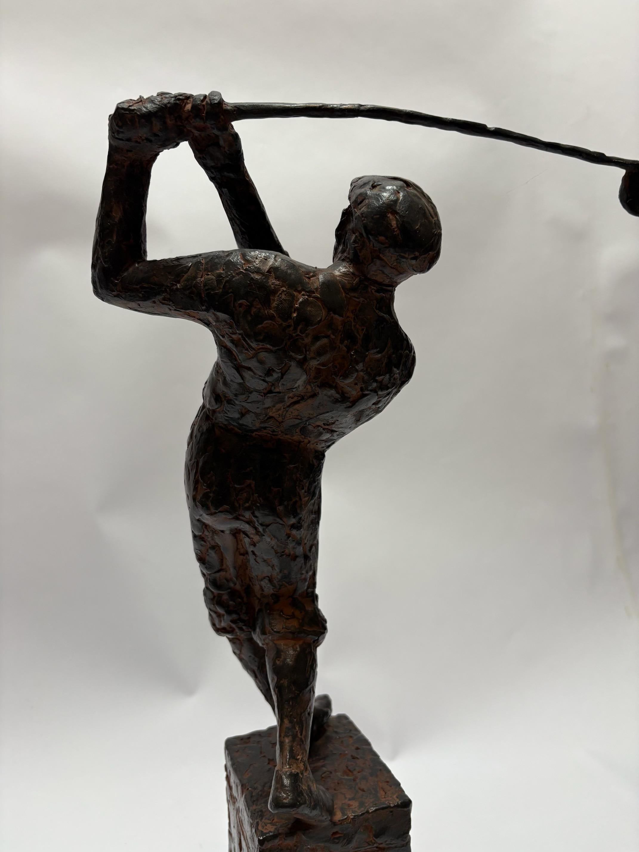 2 sculture in bronzo raffiguranti giocatori di golf firmate da Charles Dumernit in vendita 7