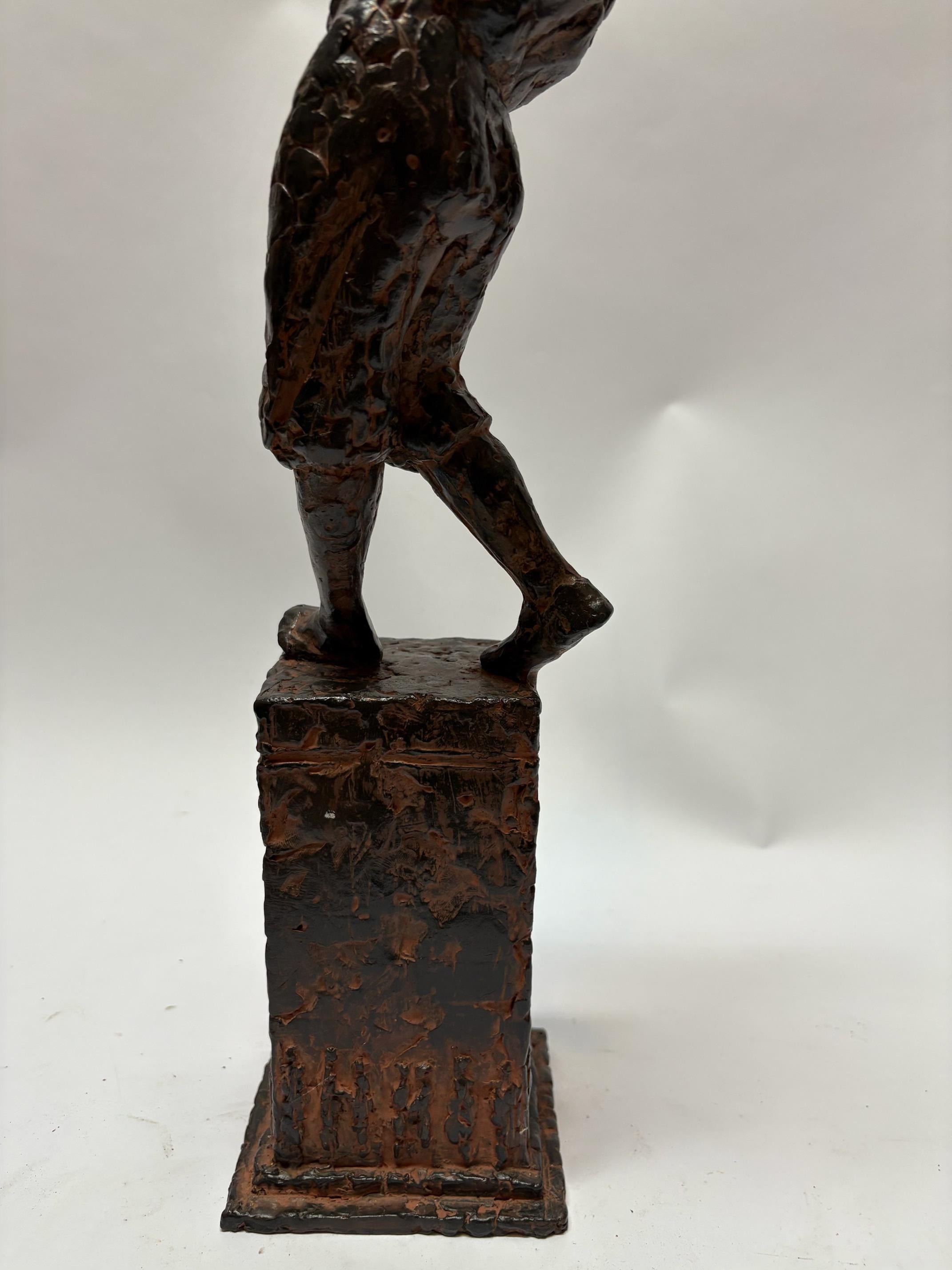 2 sculture in bronzo raffiguranti giocatori di golf firmate da Charles Dumernit in vendita 8