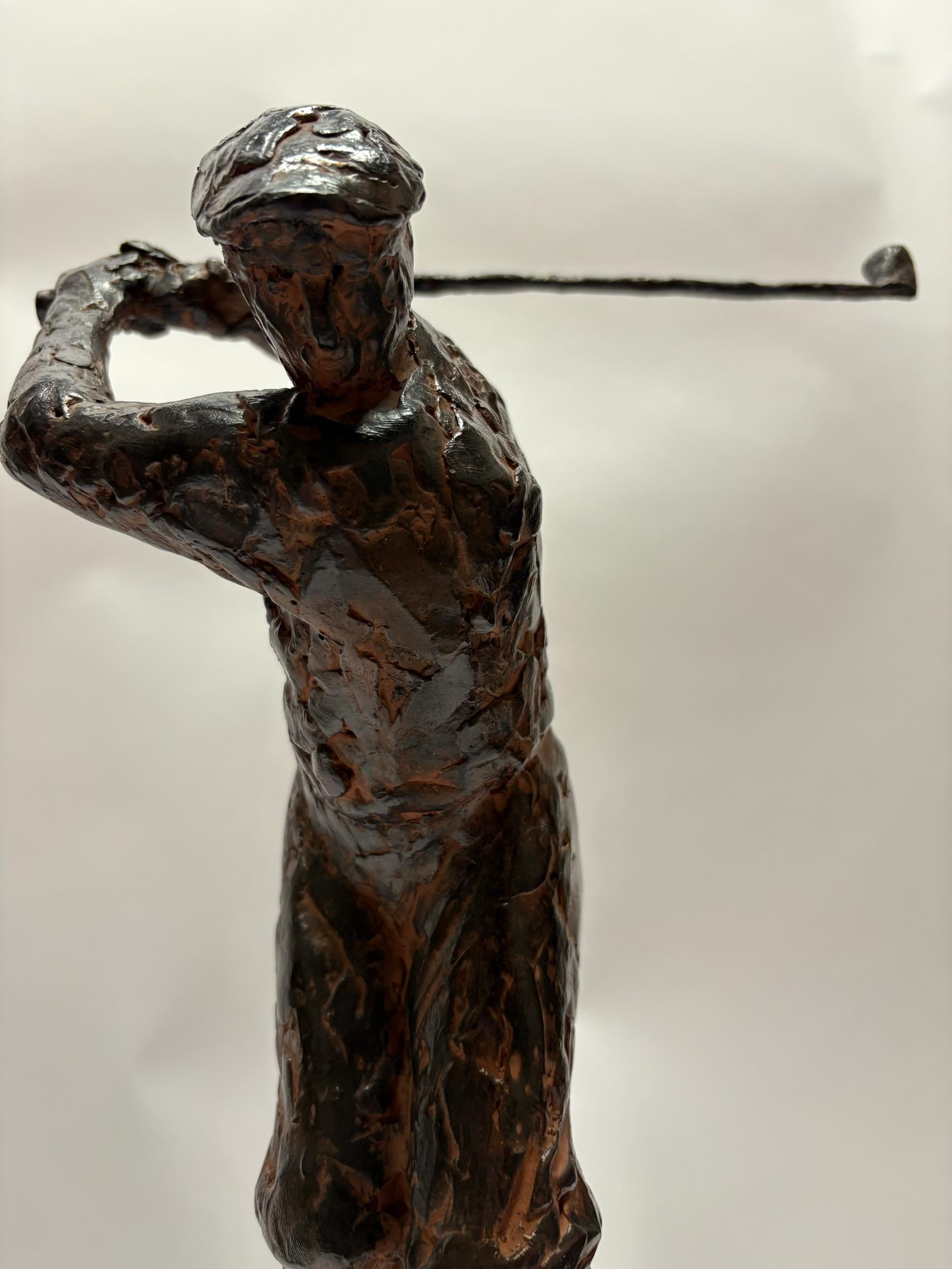 XX secolo 2 sculture in bronzo raffiguranti giocatori di golf firmate da Charles Dumernit in vendita
