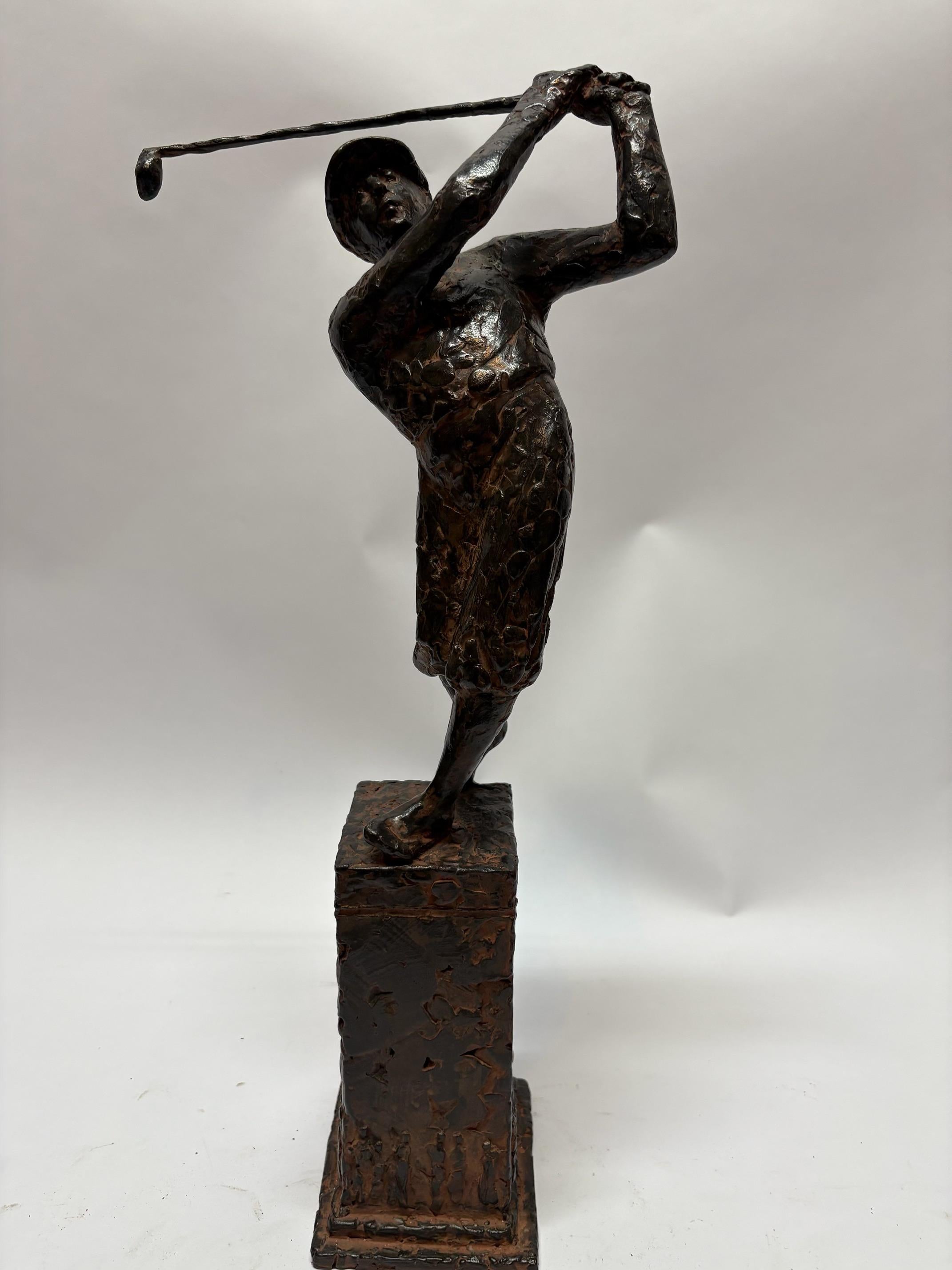 2 sculture in bronzo raffiguranti giocatori di golf firmate da Charles Dumernit in vendita 3