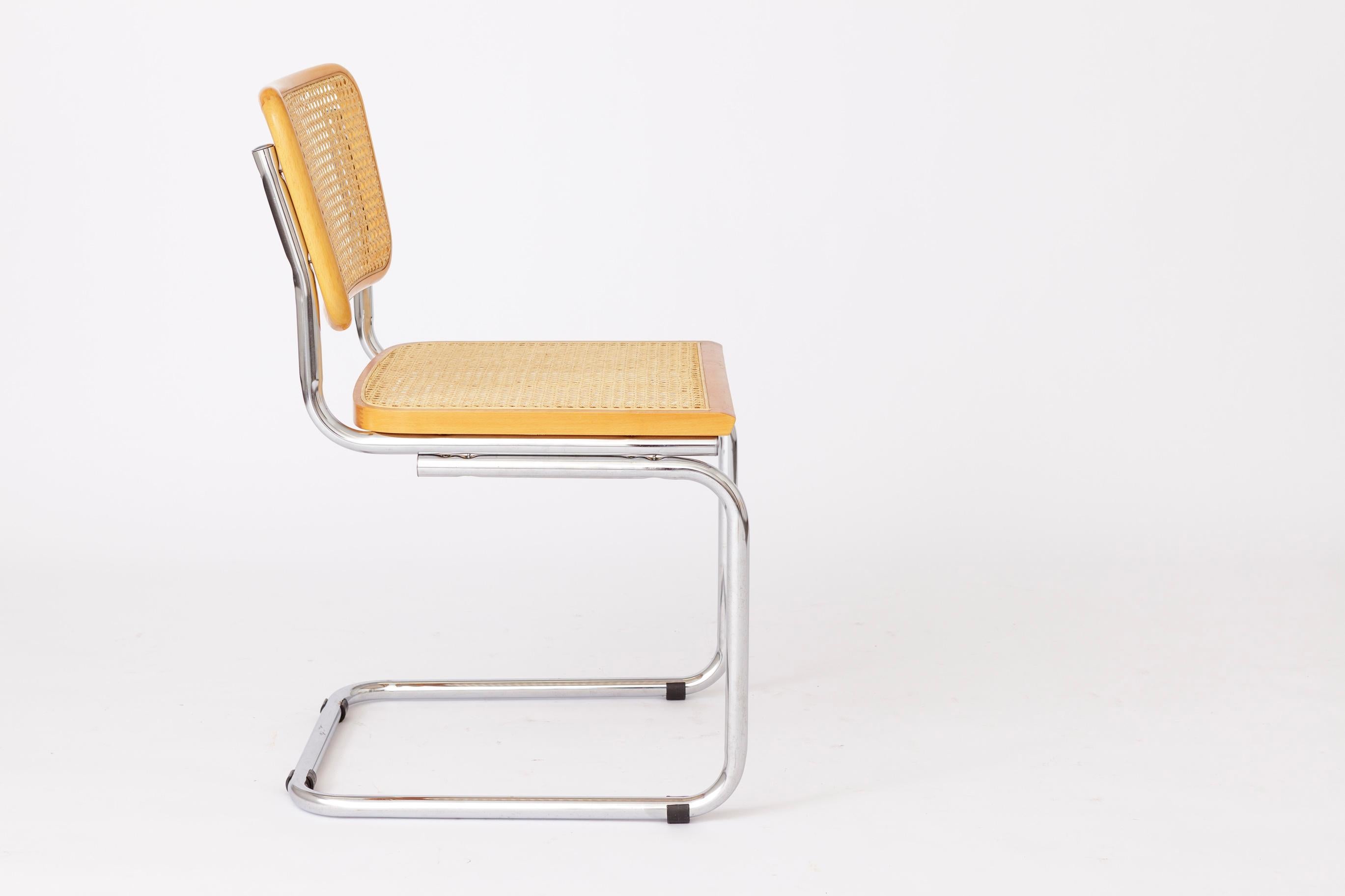 Italian 2 Cantilever Chair 1990s Vintage - Italy Design For Sale