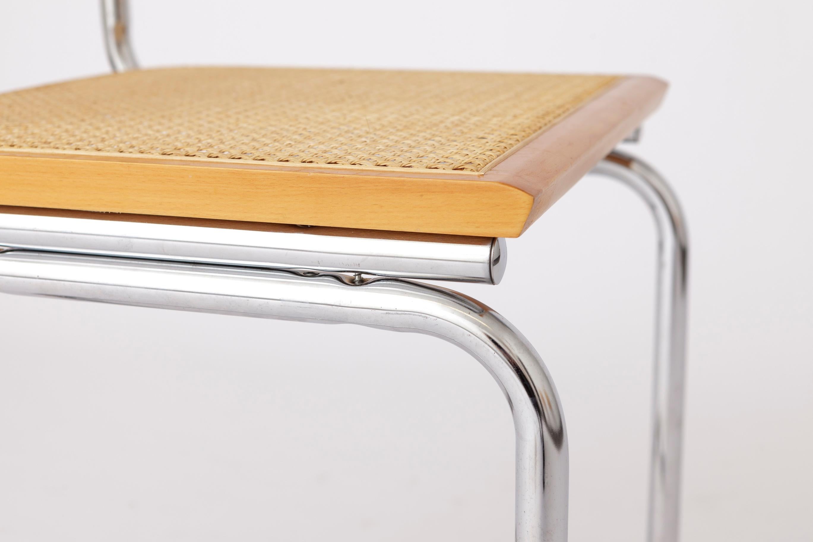Polished 2 Cantilever Chair 1990s Vintage - Italy Design For Sale