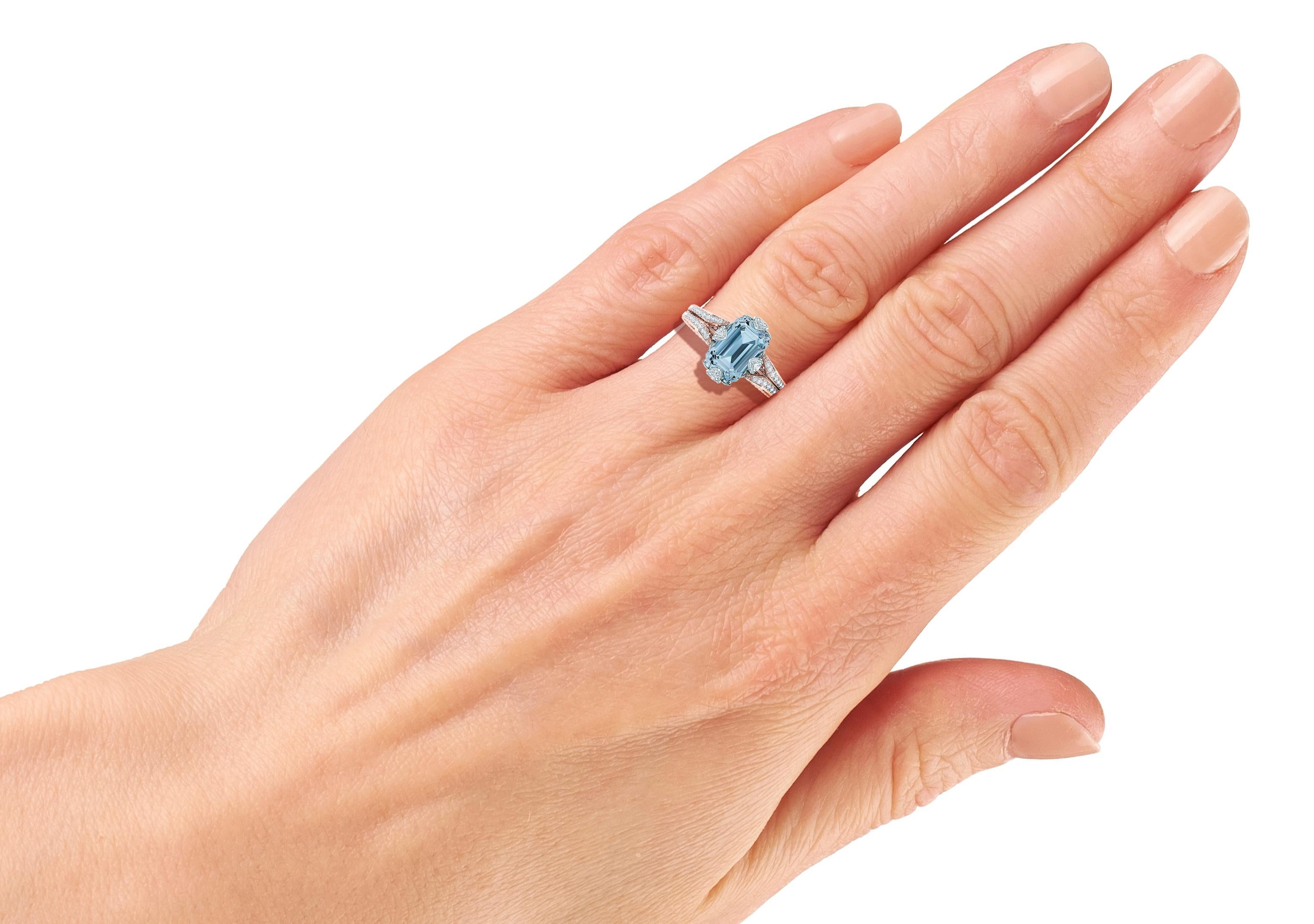 2 Karat Aquamarin und Diamant Roségold Platin Ring (Smaragdschliff) im Angebot