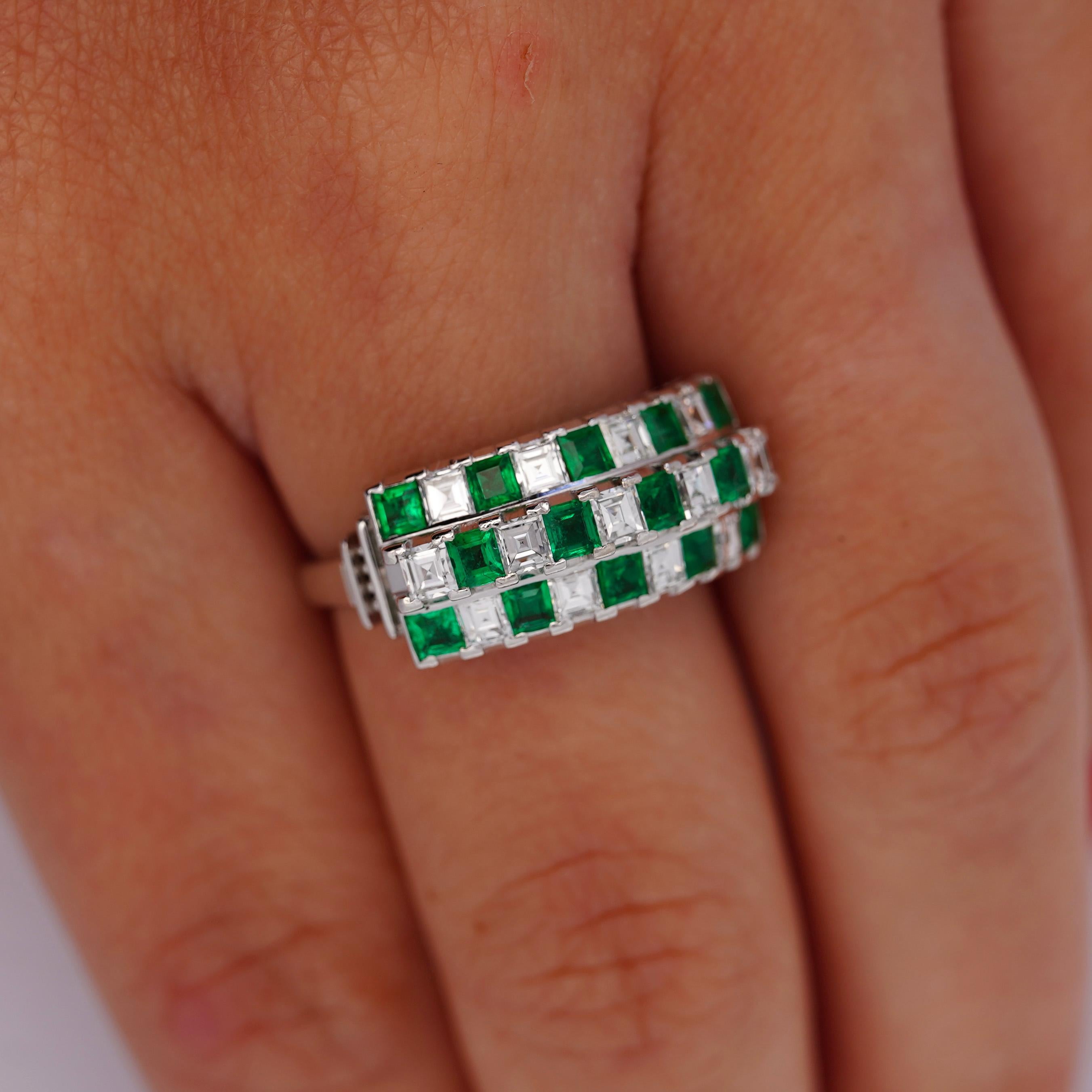 Bague à damier en émeraude et diamant de 2 carats, taille Asscher en vente 3
