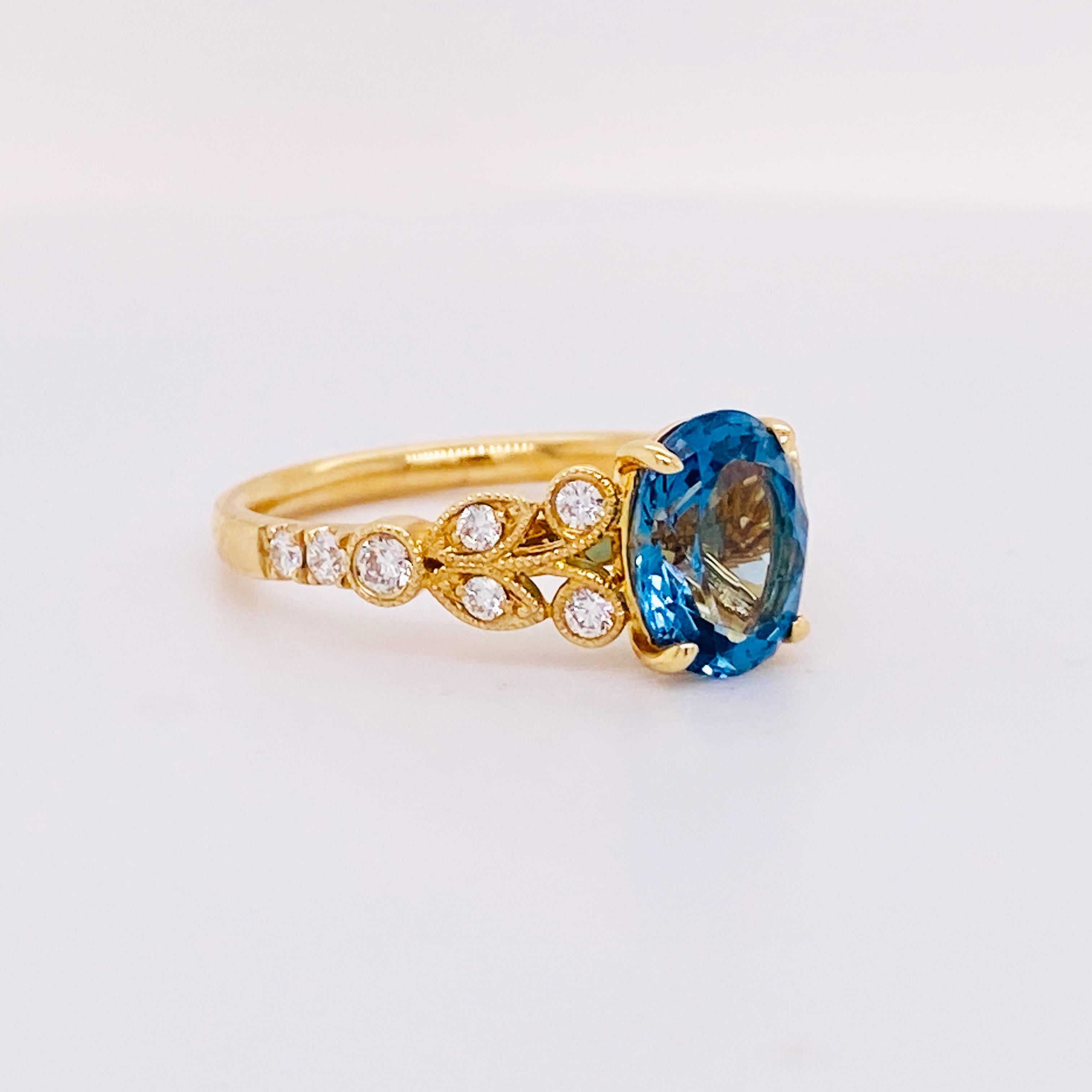 Bague en or jaune 14 carats avec zircon bleu et diamants inspirée de la Nature en vente 3
