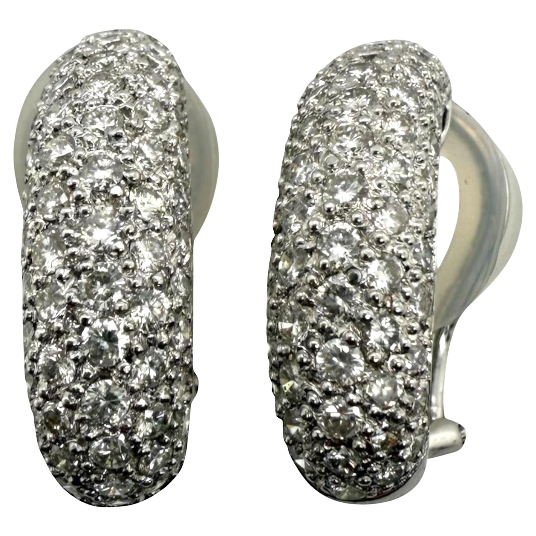 Orecchini a cerchio con diamanti a clip da 2 carati in oro bianco 18K