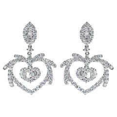 Boucles d'oreilles pendantes en diamant de forme mixte de 2 carats certifié