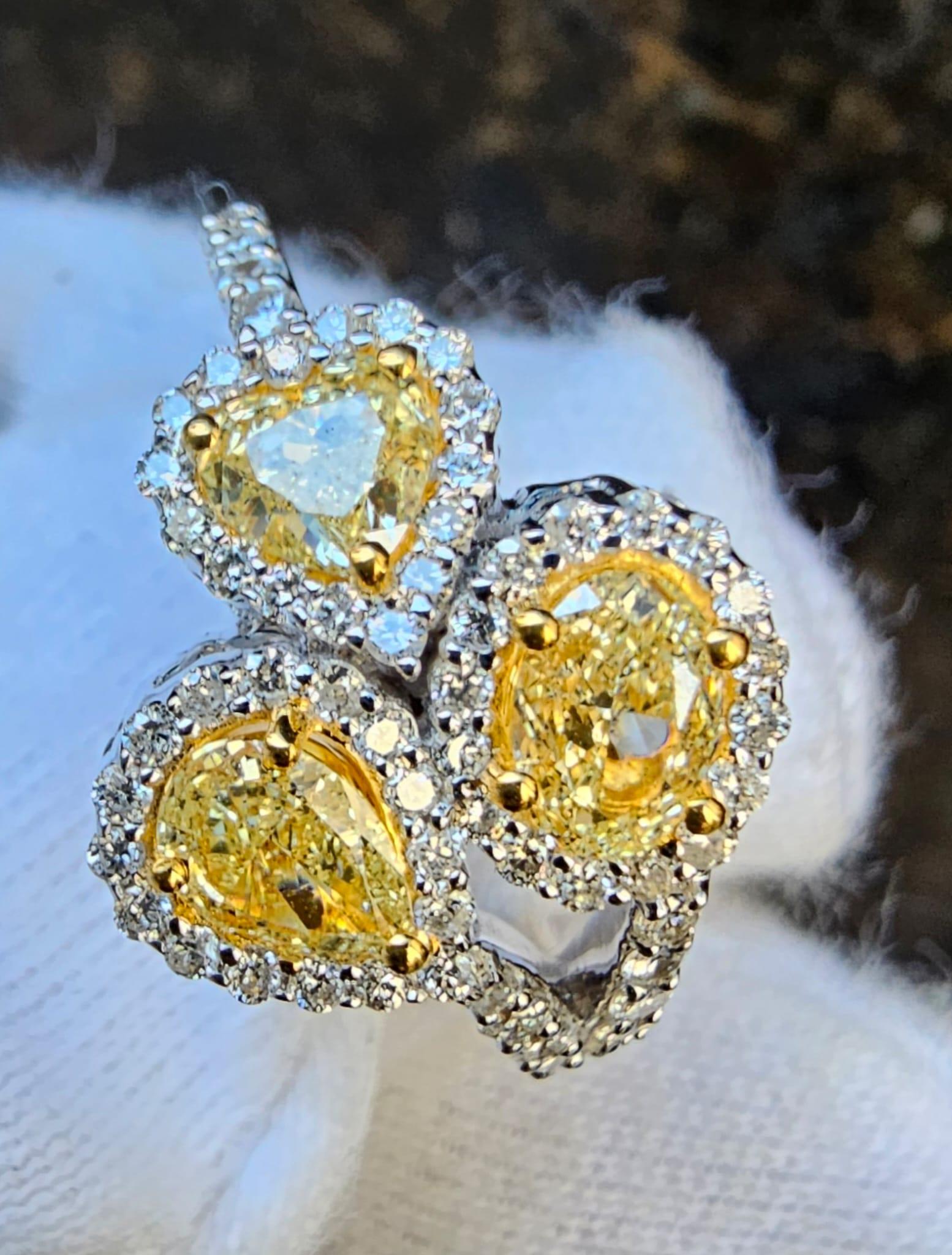 Bague de fiançailles en diamants combinés de 2 carats certifiés Y en vente 1