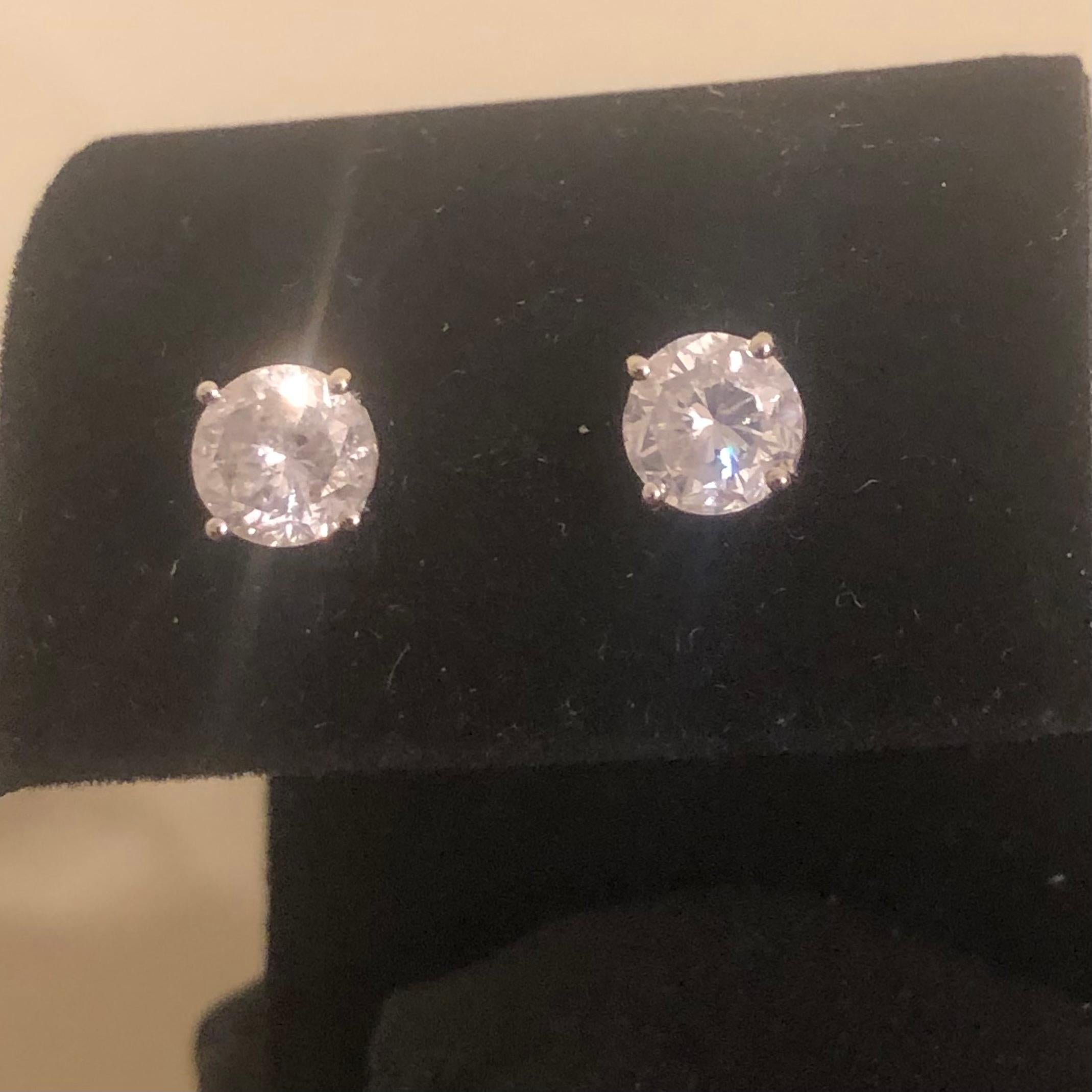 Women's or Men's 2 Carat Ct Real Natural Brilliant Round Solitaire Diamond Stud Earrings 14k Gold For Sale