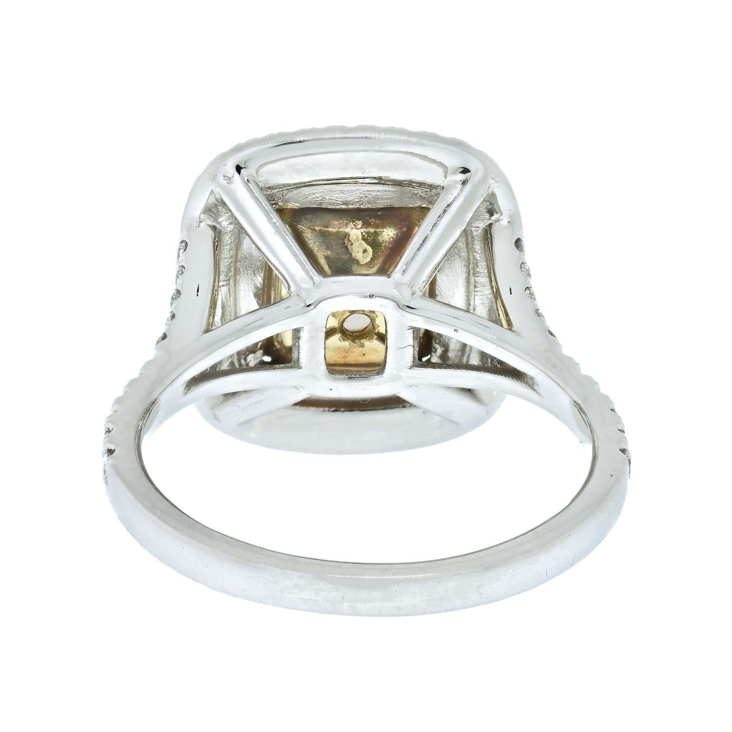 2 Karat Cushion Cut Fancy Yellow Diamond Double Halo GIA Verlobungsring (Kissenschliff) im Angebot